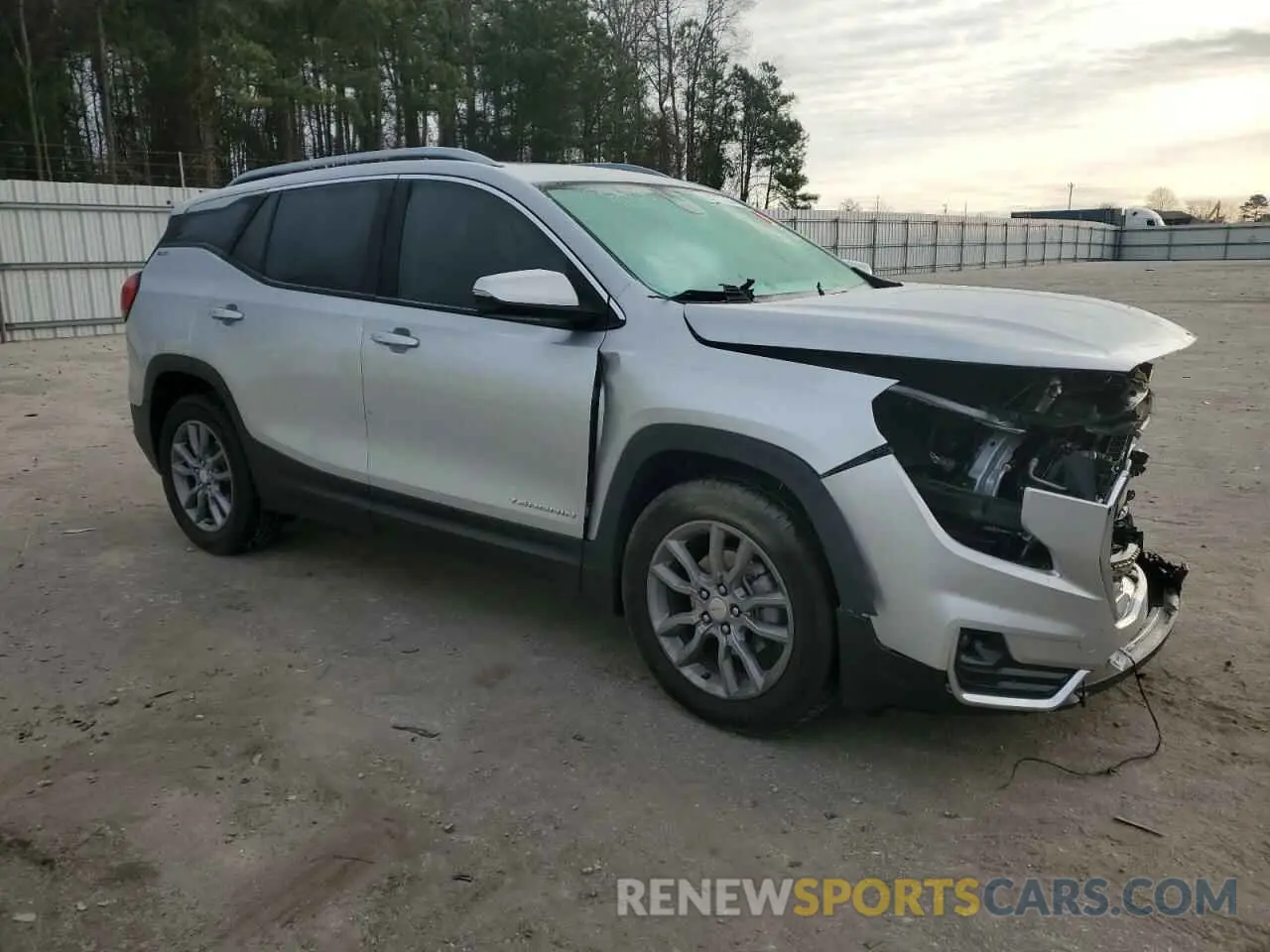 4 Photograph of a damaged car 3GKALPEVXNL150124 GMC TERRAIN 2022