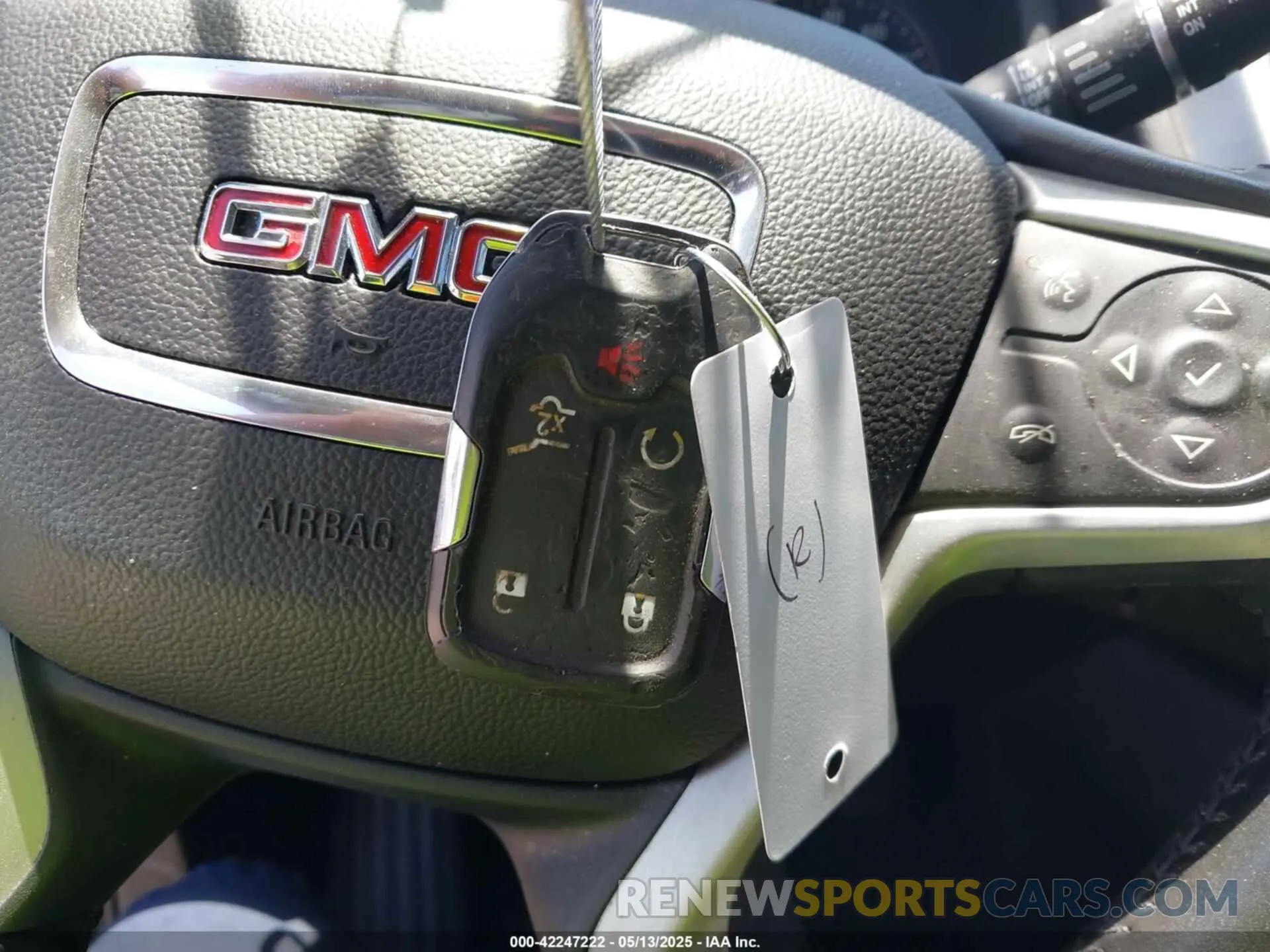 11 Photograph of a damaged car 3GKALPEVXNL280050 GMC TERRAIN 2022