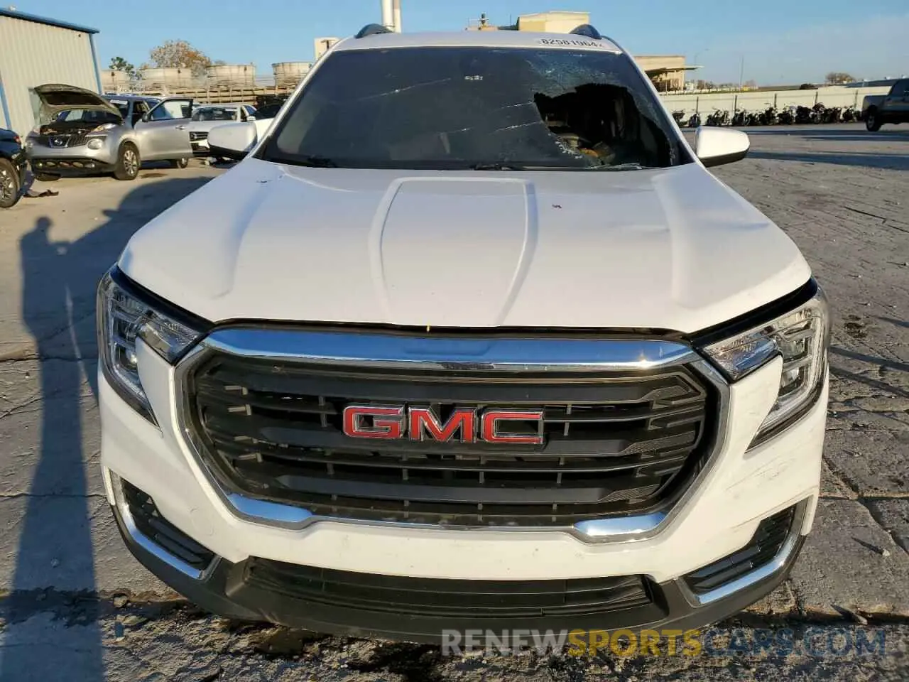 5 Photograph of a damaged car 3GKALTEV0NL106903 GMC TERRAIN 2022