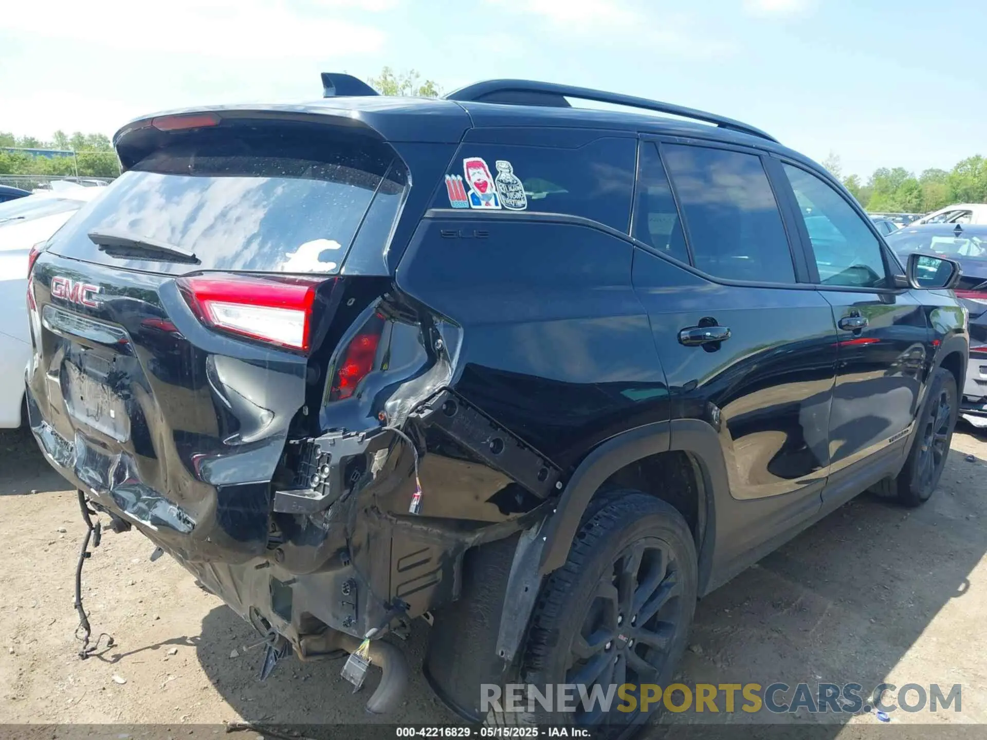 4 Photograph of a damaged car 3GKALTEV0NL206712 GMC TERRAIN 2022
