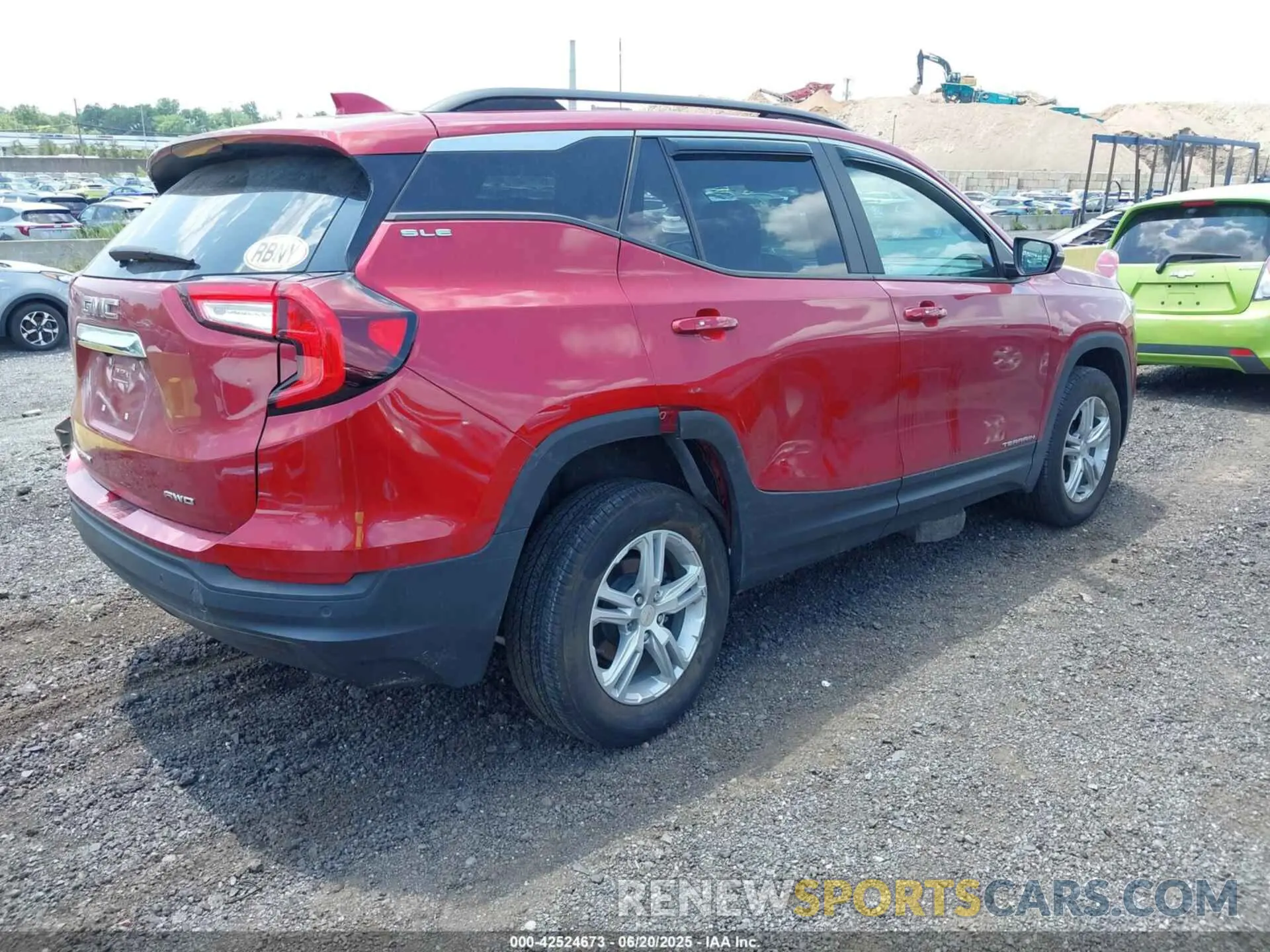 4 Photograph of a damaged car 3GKALTEV1NL117473 GMC TERRAIN 2022