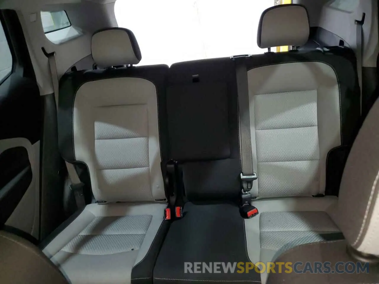 10 Photograph of a damaged car 3GKALTEV1NL178290 GMC TERRAIN 2022
