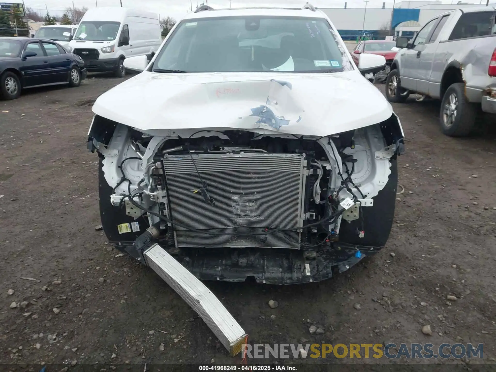 10 Photograph of a damaged car 3GKALTEV1NL185109 GMC TERRAIN 2022