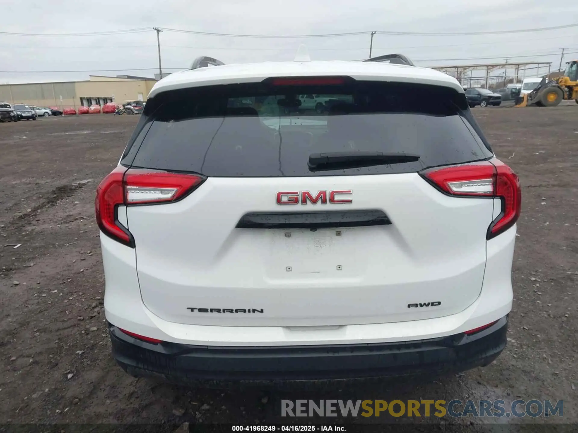 14 Photograph of a damaged car 3GKALTEV1NL185109 GMC TERRAIN 2022
