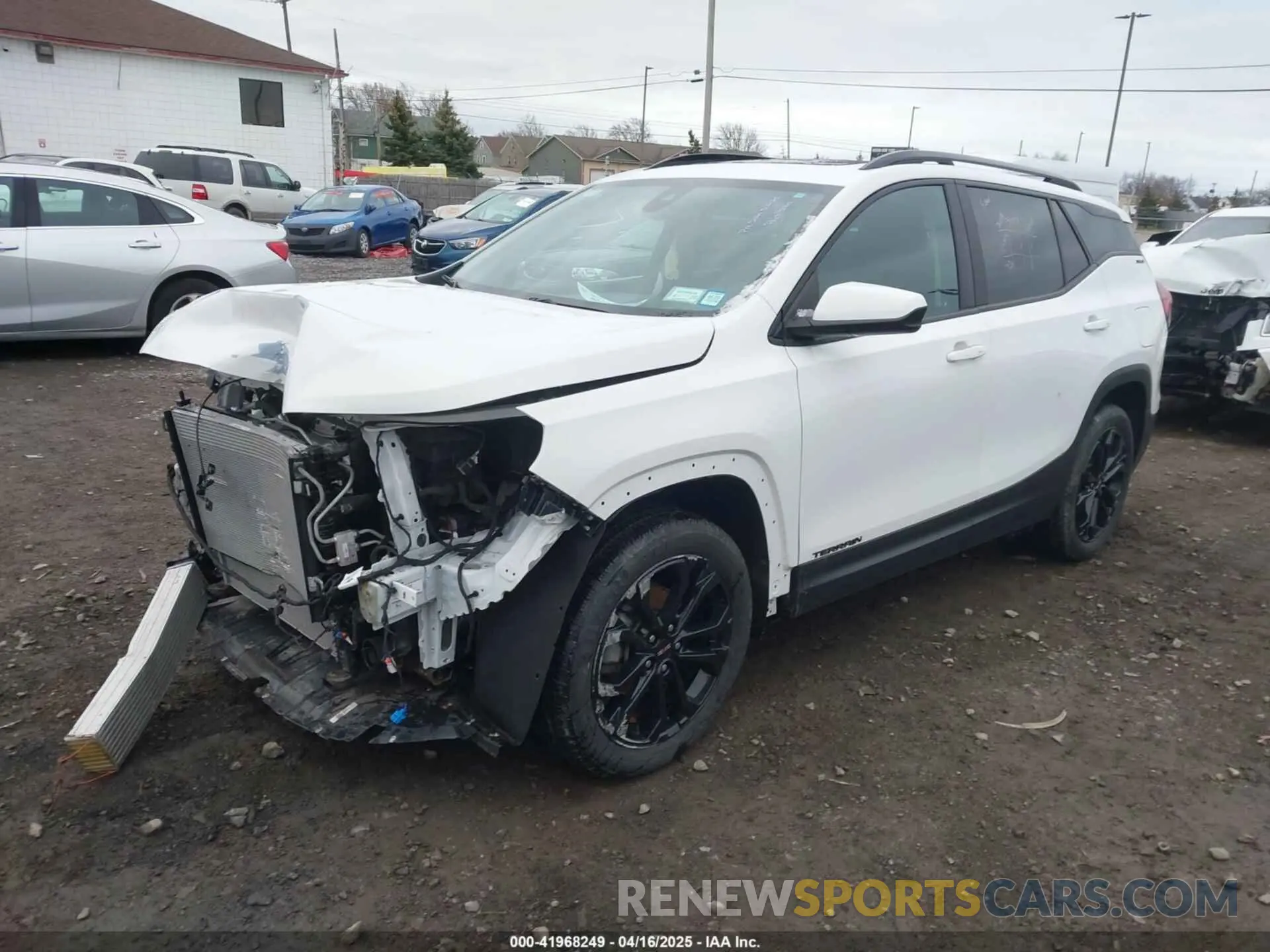 2 Photograph of a damaged car 3GKALTEV1NL185109 GMC TERRAIN 2022