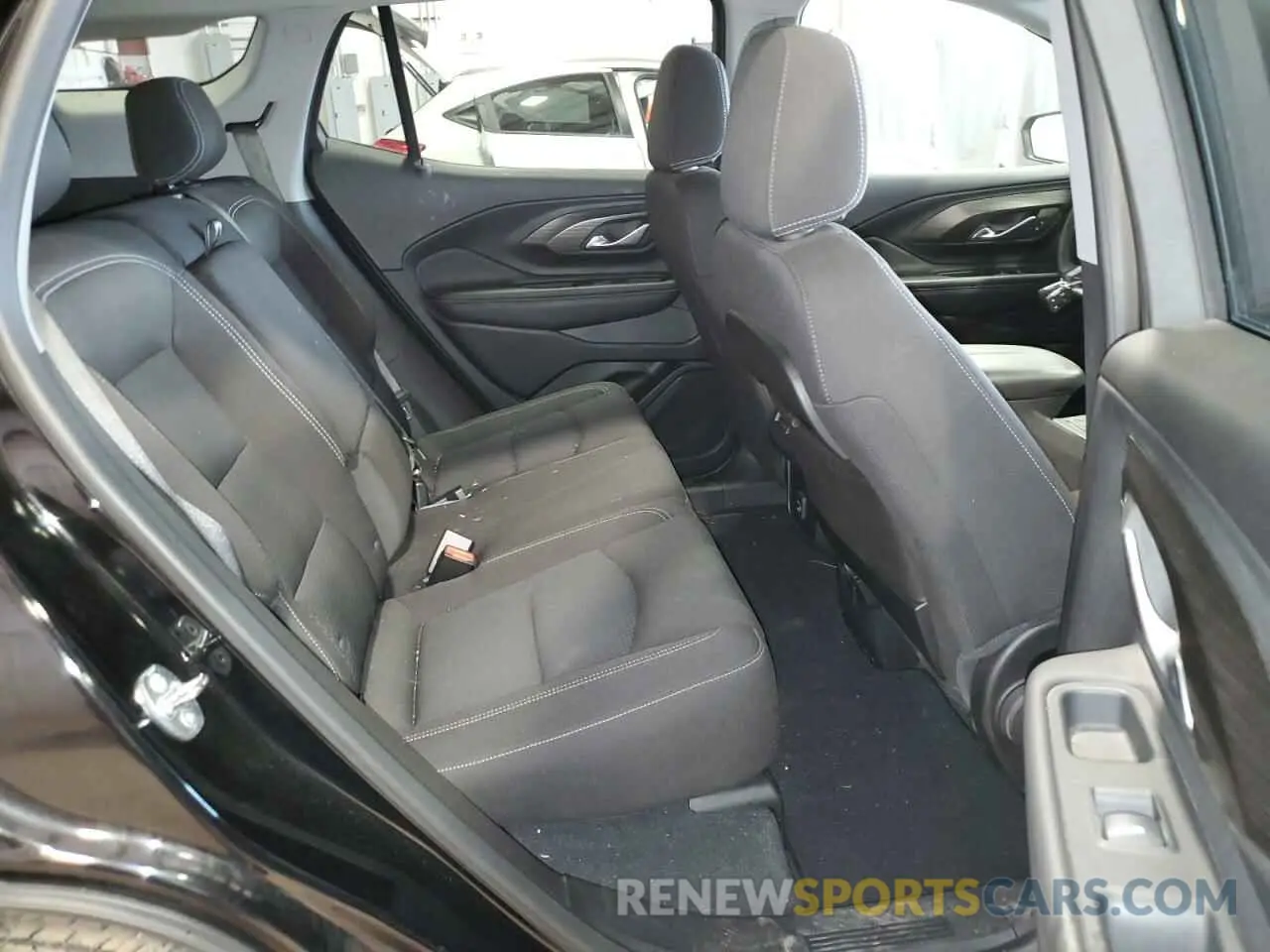 10 Photograph of a damaged car 3GKALTEV1NL221767 GMC TERRAIN 2022