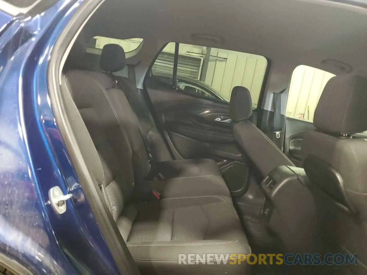 11 Photograph of a damaged car 3GKALTEV1NL228282 GMC TERRAIN 2022