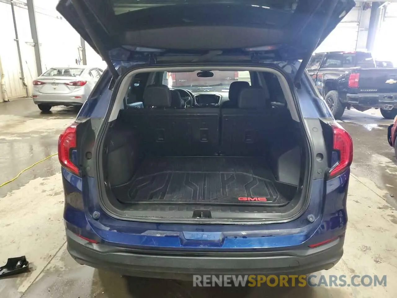 6 Photograph of a damaged car 3GKALTEV1NL228282 GMC TERRAIN 2022