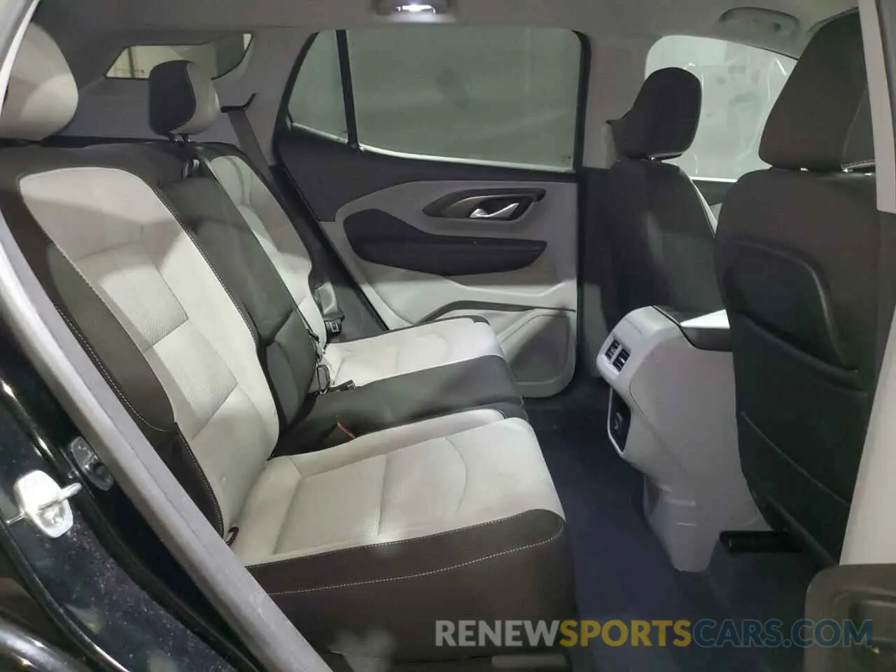11 Photograph of a damaged car 3GKALTEV1NL233952 GMC TERRAIN 2022