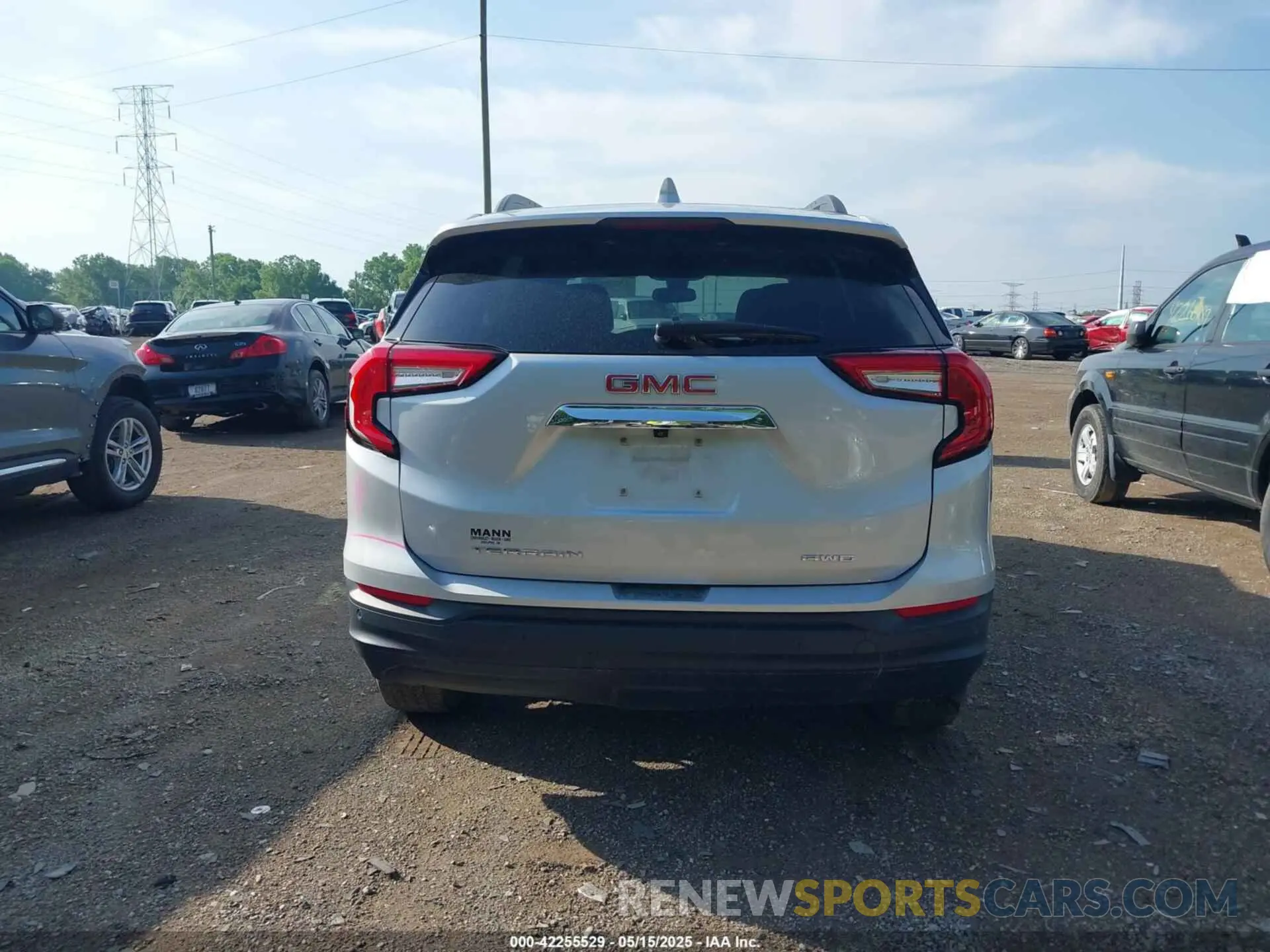17 Photograph of a damaged car 3GKALTEV2NL248606 GMC TERRAIN 2022