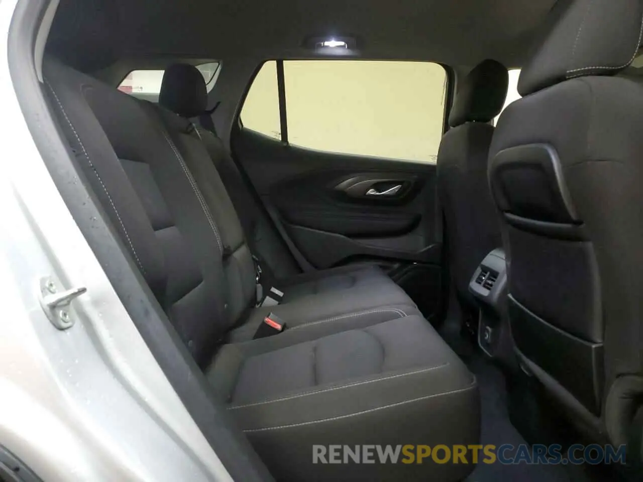 11 Photograph of a damaged car 3GKALTEV3NL249523 GMC TERRAIN 2022