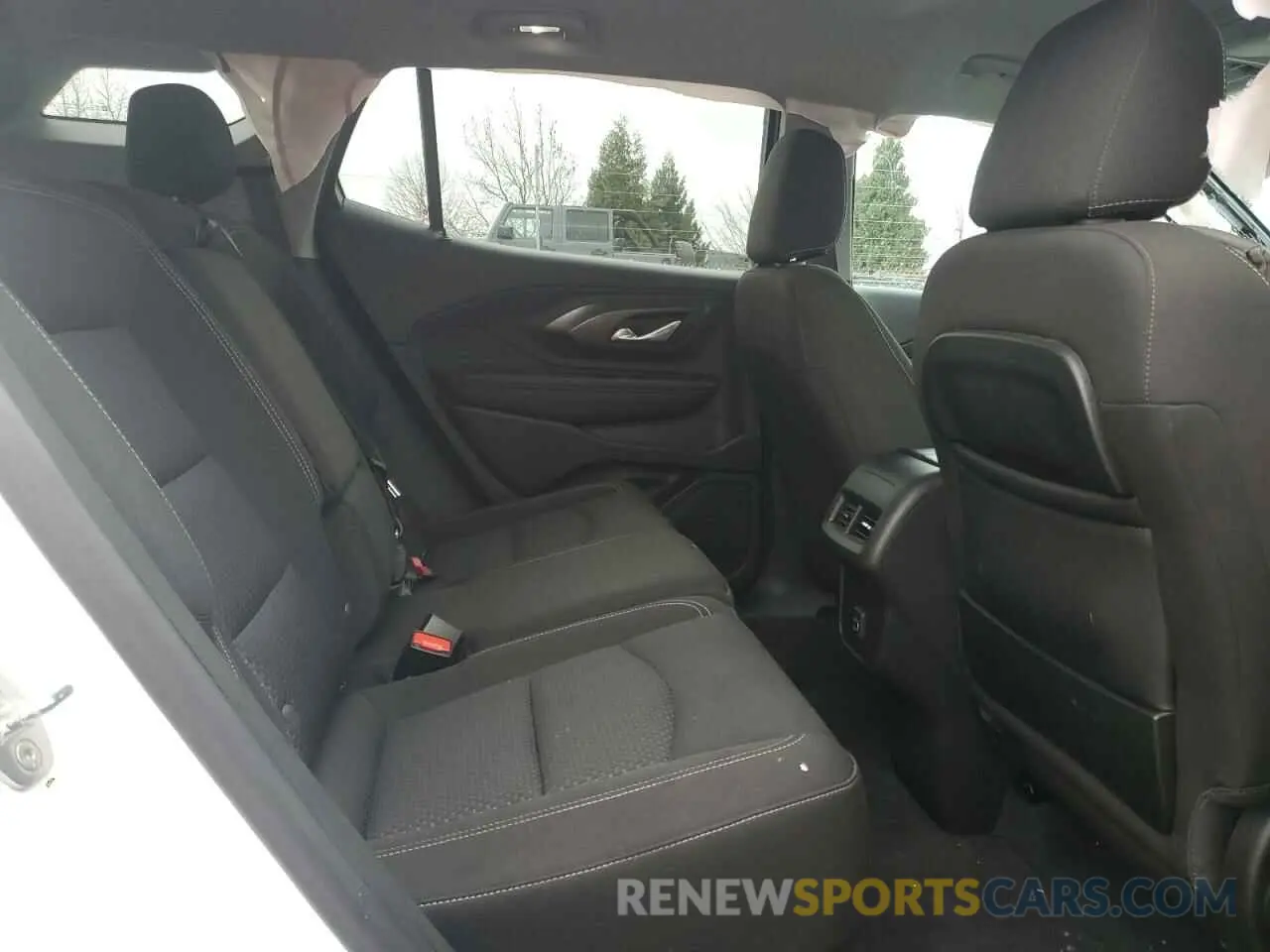 11 Photograph of a damaged car 3GKALTEV3NL250915 GMC TERRAIN 2022