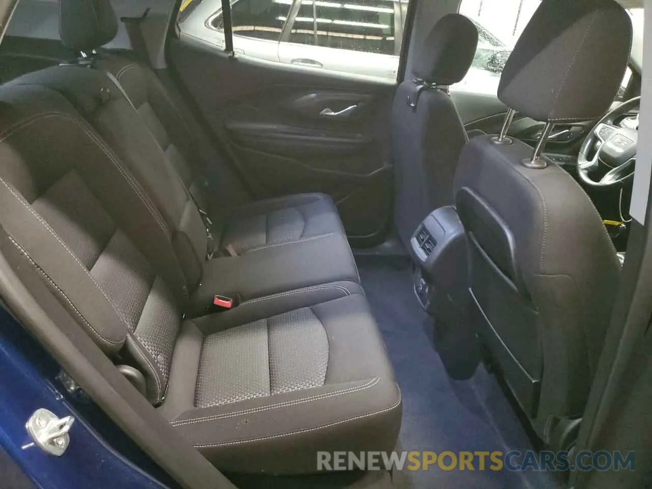11 Photograph of a damaged car 3GKALTEV4NL183807 GMC TERRAIN 2022