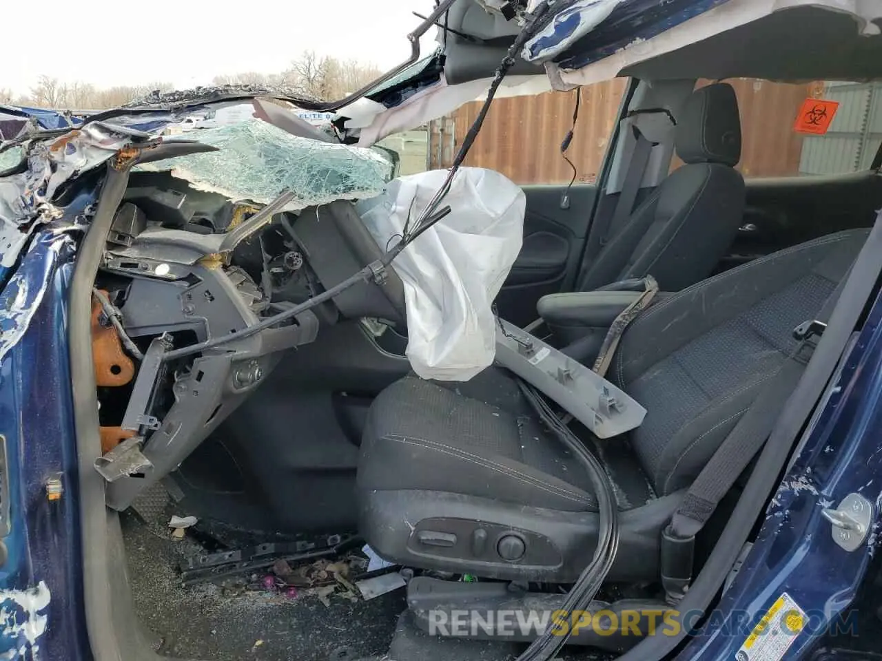 7 Photograph of a damaged car 3GKALTEV4NL226669 GMC TERRAIN 2022