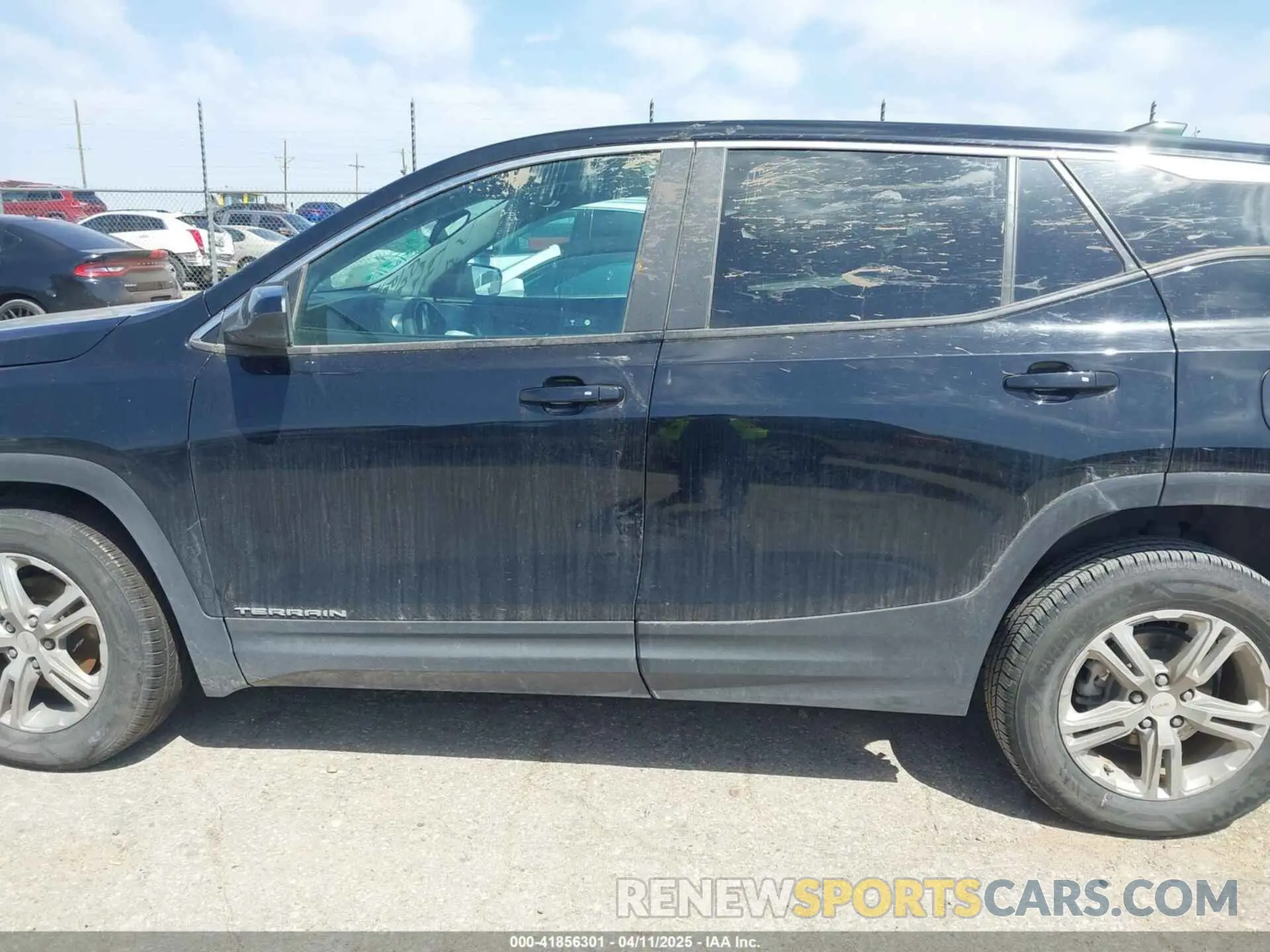14 Photograph of a damaged car 3GKALTEV5NL173612 GMC TERRAIN 2022