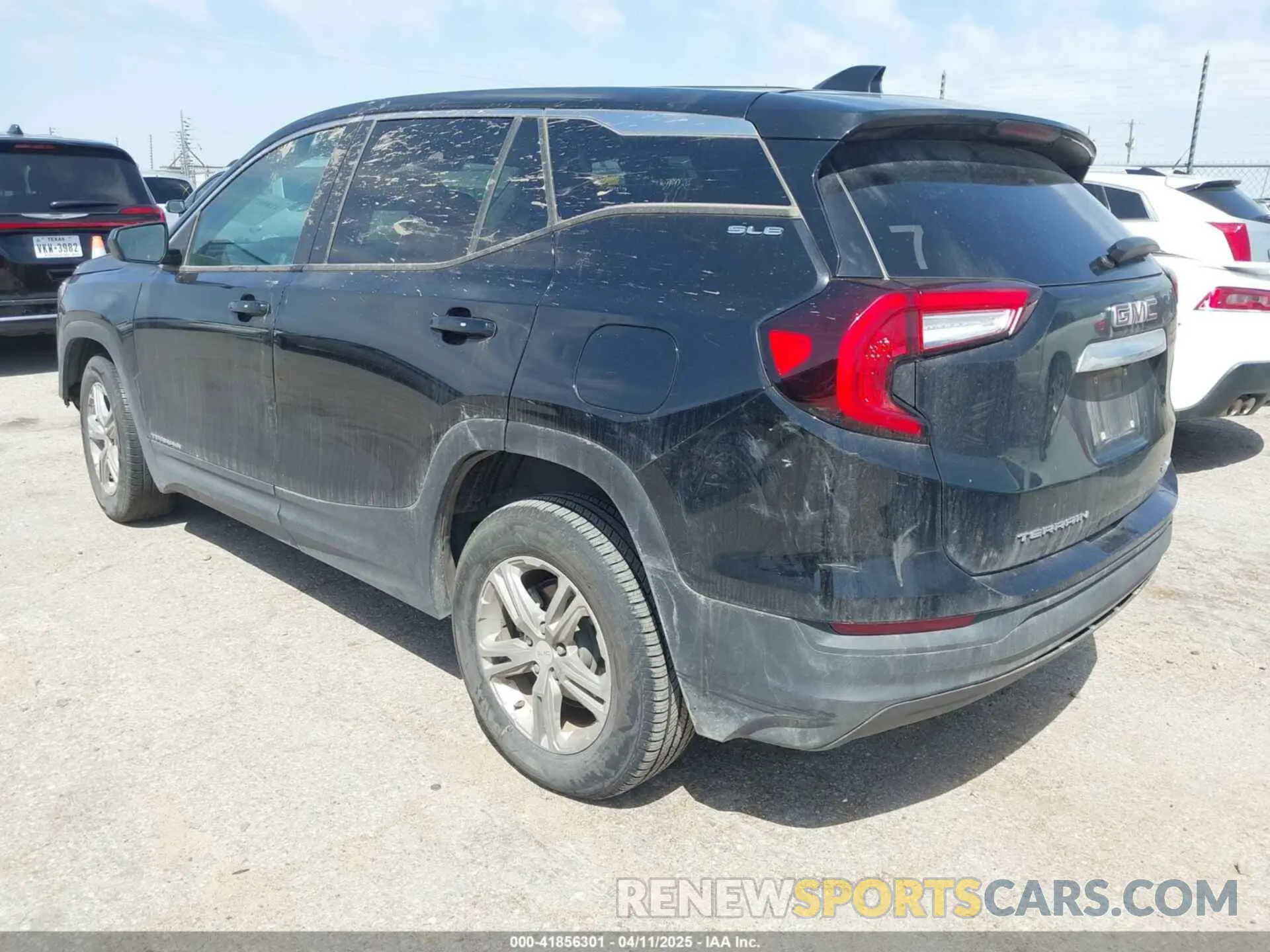 3 Photograph of a damaged car 3GKALTEV5NL173612 GMC TERRAIN 2022
