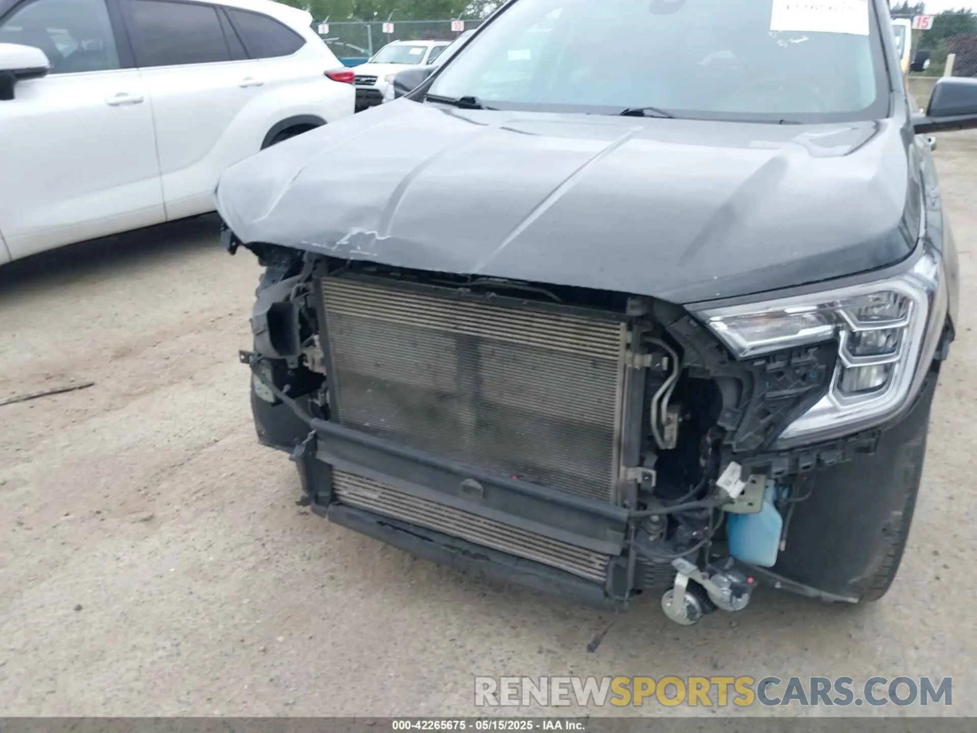 19 Photograph of a damaged car 3GKALTEV6NL167902 GMC TERRAIN 2022