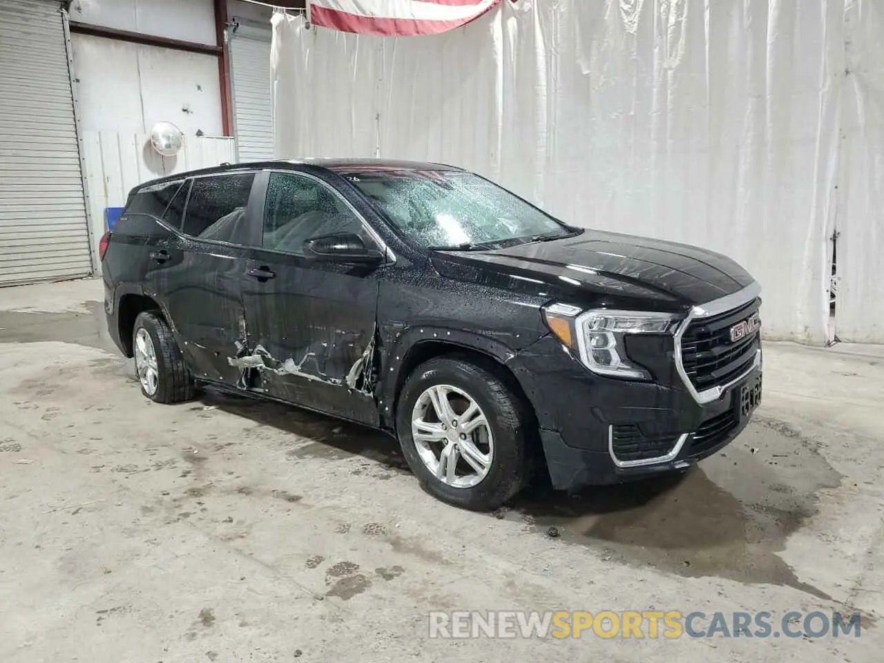 4 Photograph of a damaged car 3GKALTEV7NL176656 GMC TERRAIN 2022