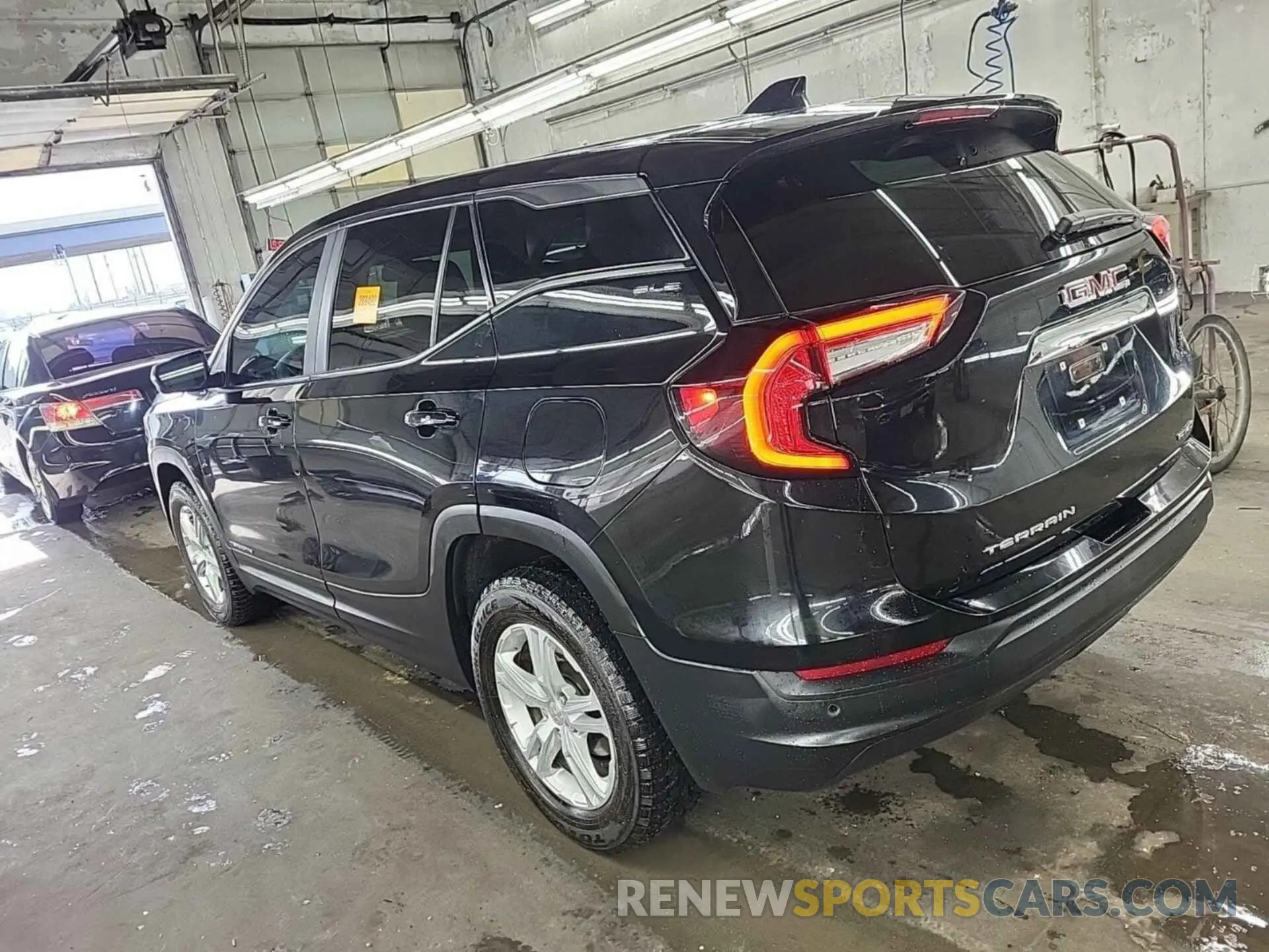 12 Photograph of a damaged car 3GKALTEV7NL234328 GMC TERRAIN 2022