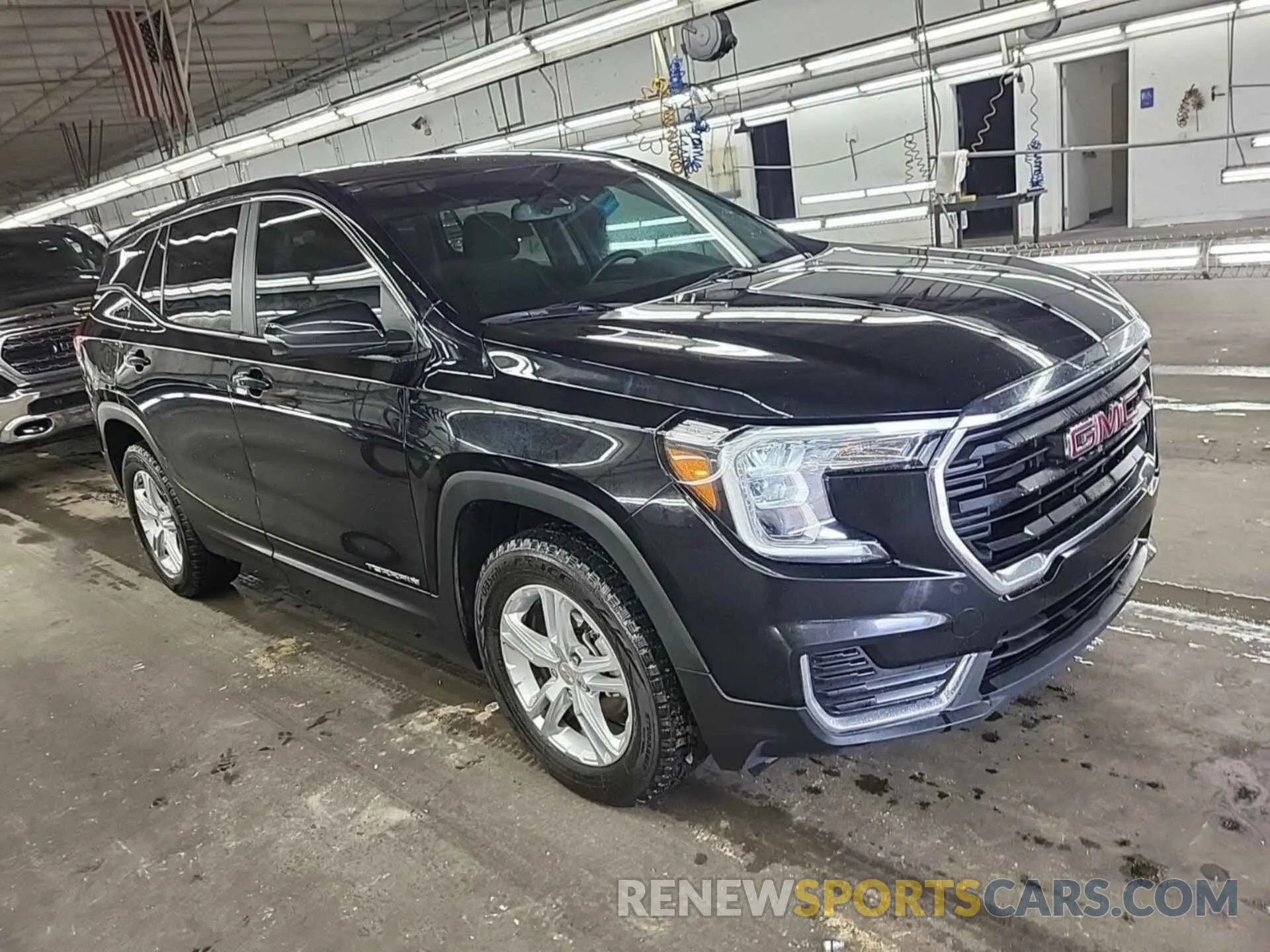 25 Photograph of a damaged car 3GKALTEV7NL234328 GMC TERRAIN 2022