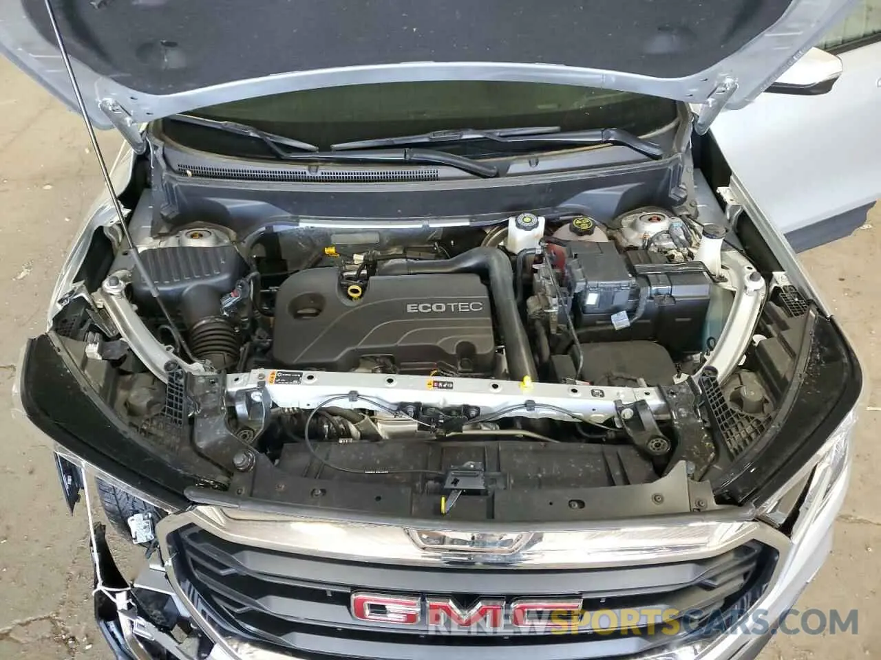 12 Photograph of a damaged car 3GKALTEV8NL114182 GMC TERRAIN 2022