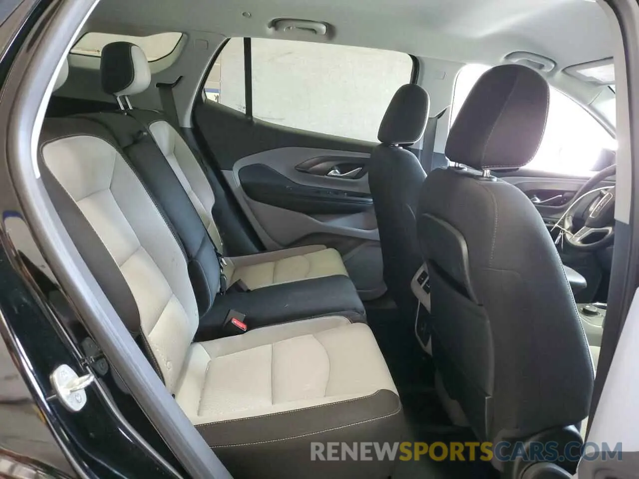 11 Photograph of a damaged car 3GKALTEV8NL179713 GMC TERRAIN 2022