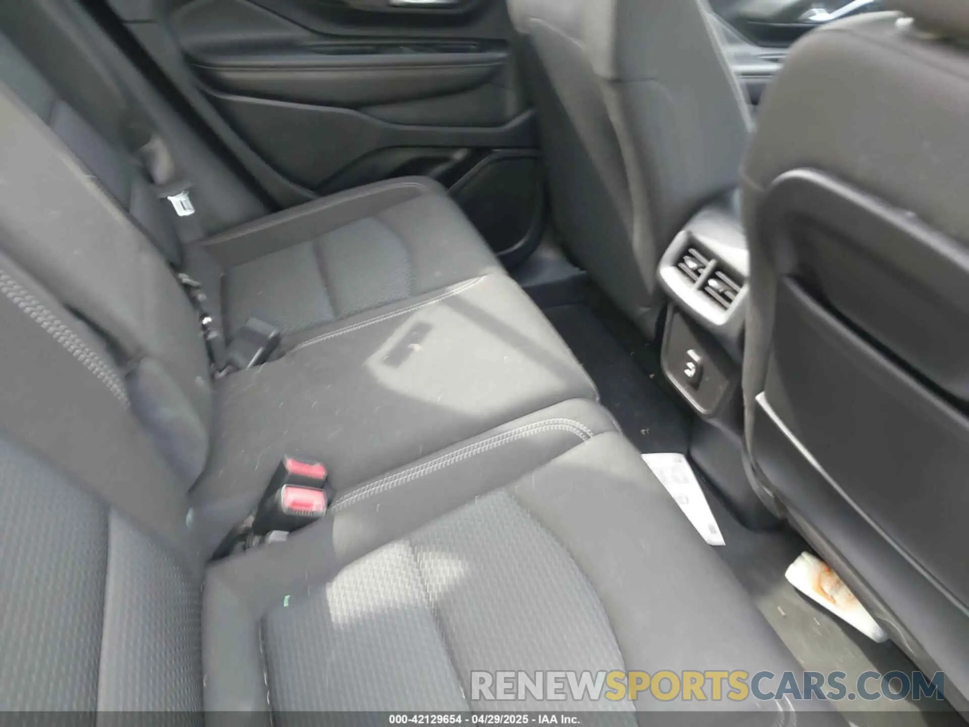 8 Photograph of a damaged car 3GKALTEV8NL206134 GMC TERRAIN 2022