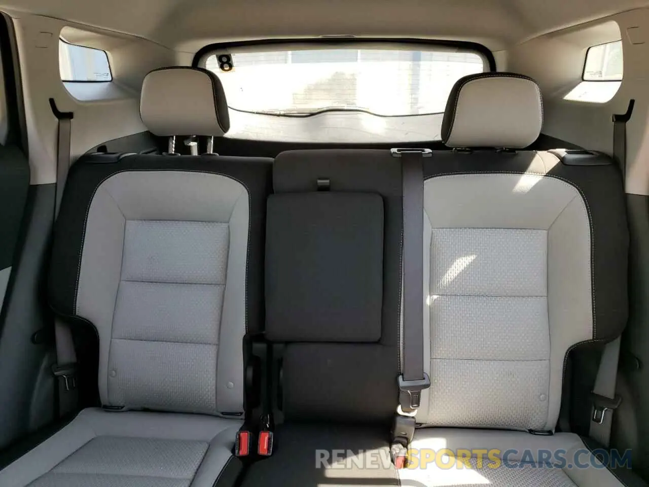 10 Photograph of a damaged car 3GKALTEV8NL233401 GMC TERRAIN 2022