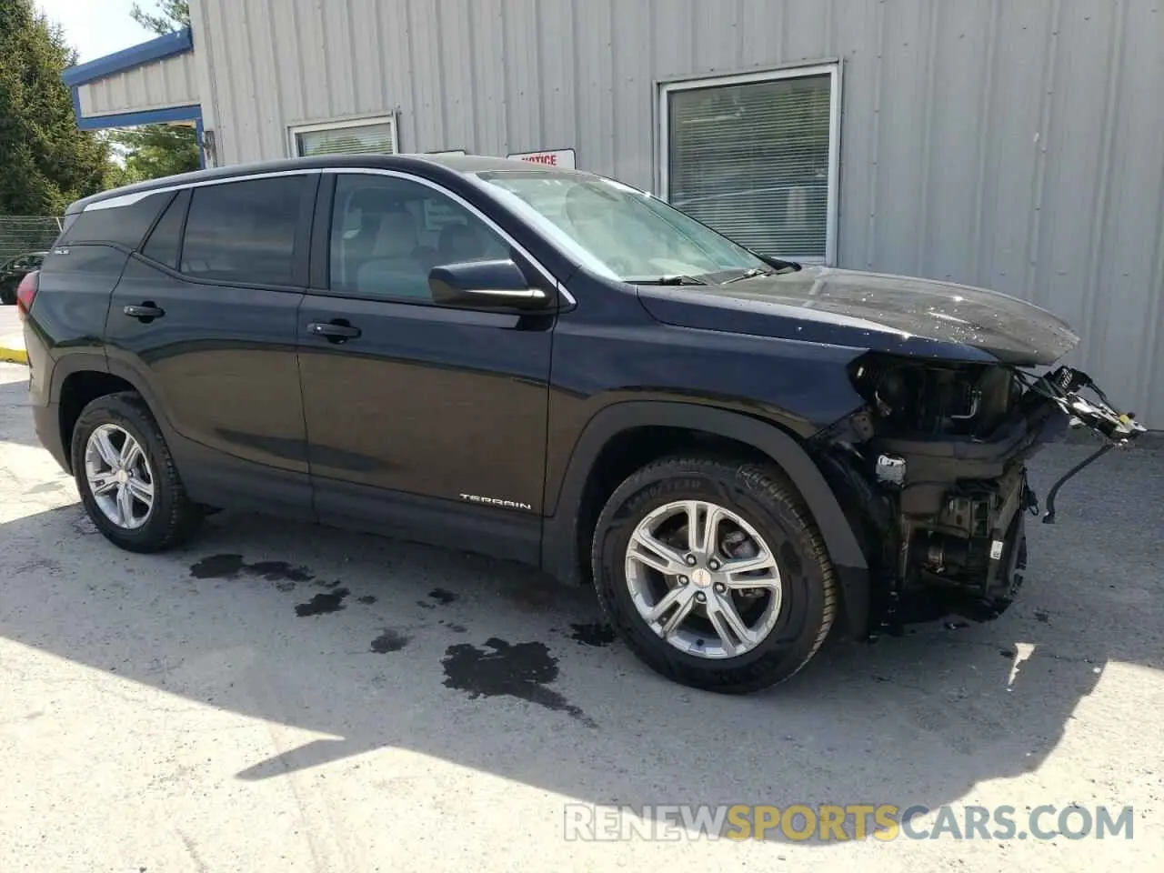 4 Photograph of a damaged car 3GKALTEV8NL233401 GMC TERRAIN 2022