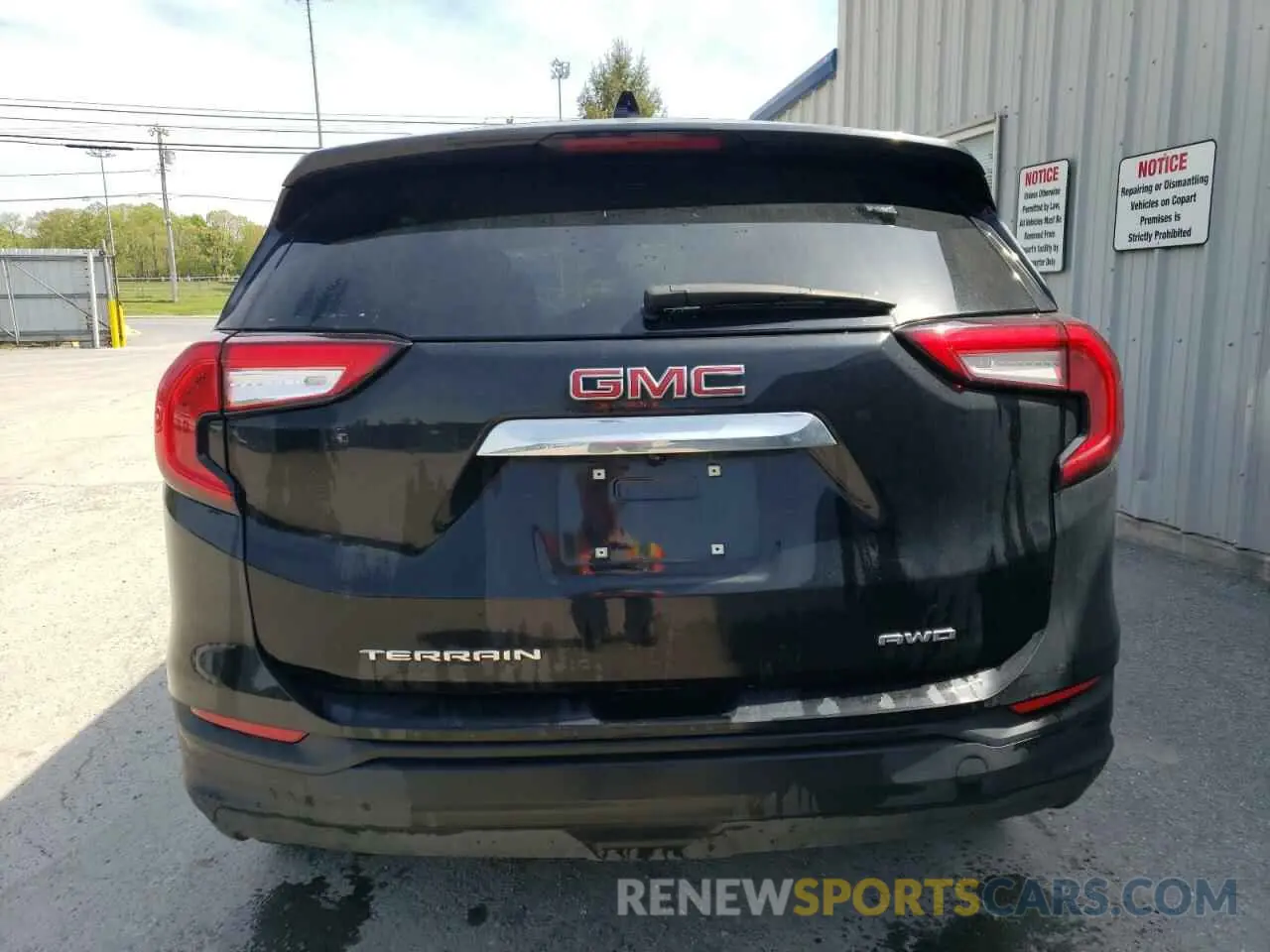 6 Photograph of a damaged car 3GKALTEV8NL233401 GMC TERRAIN 2022