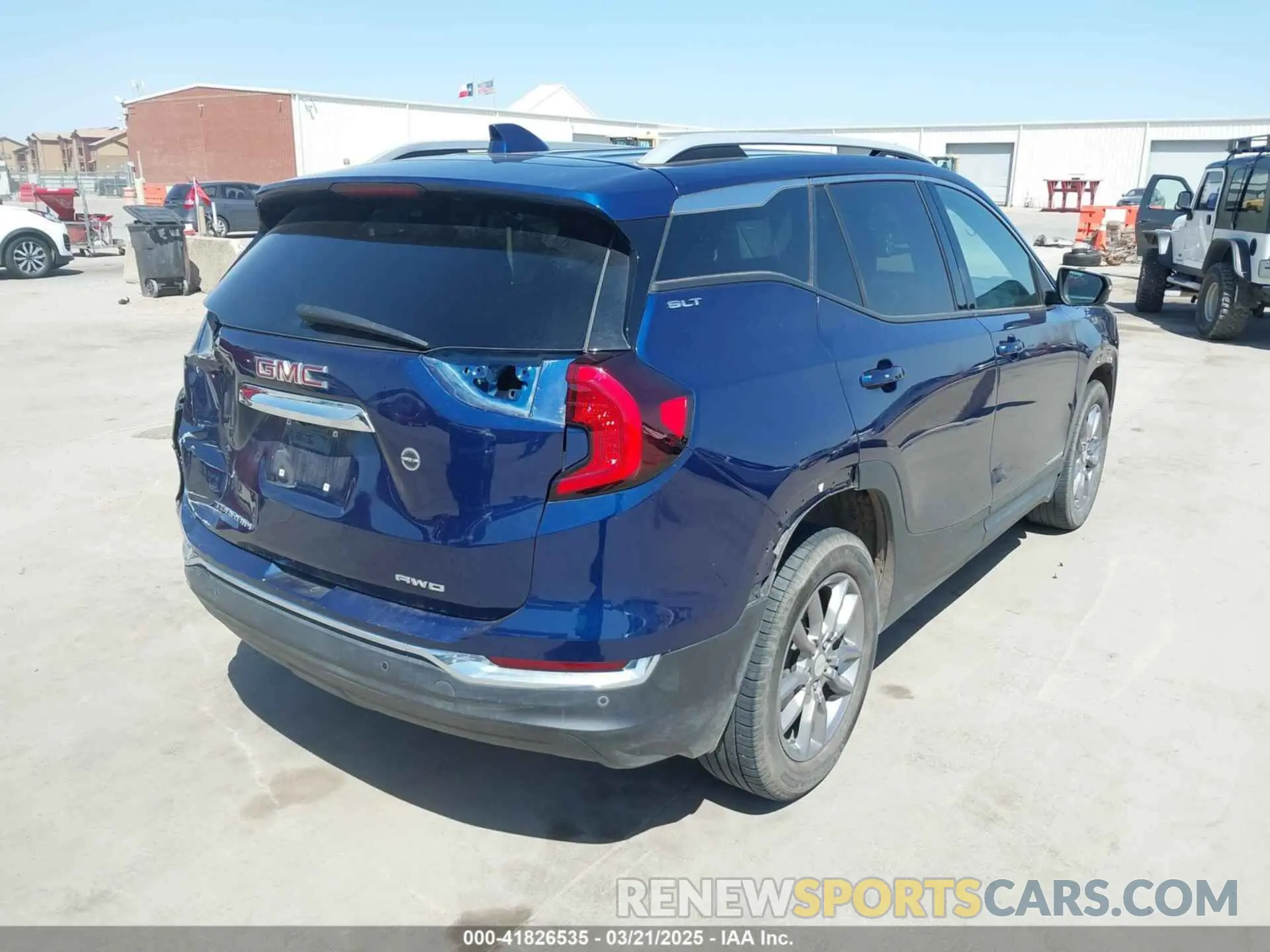 4 Photograph of a damaged car 3GKALVEV0NL183265 GMC TERRAIN 2022
