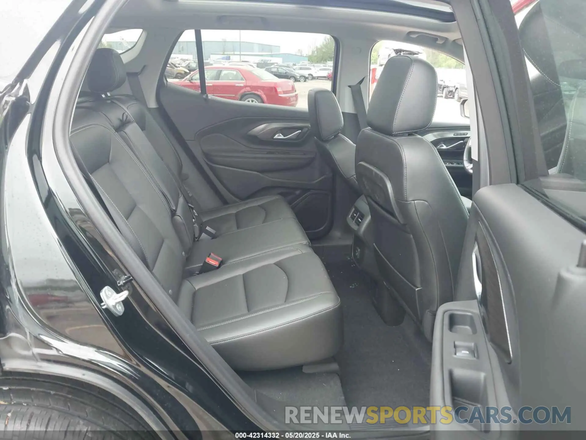 8 Photograph of a damaged car 3GKALVEV0NL276058 GMC TERRAIN 2022