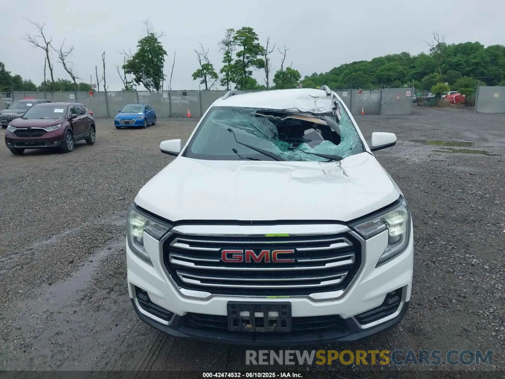 12 Photograph of a damaged car 3GKALVEV1NL164112 GMC TERRAIN 2022