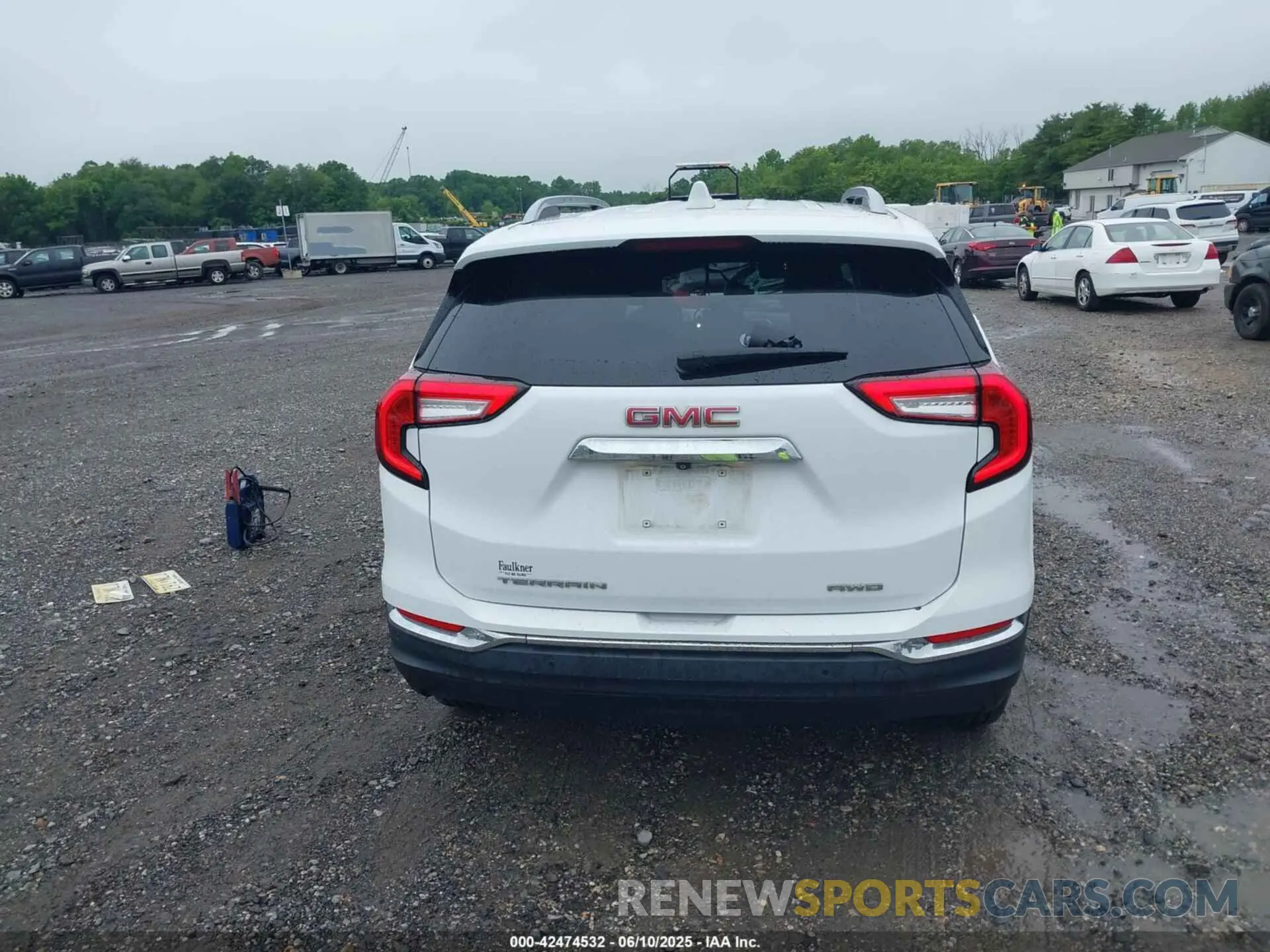 16 Photograph of a damaged car 3GKALVEV1NL164112 GMC TERRAIN 2022