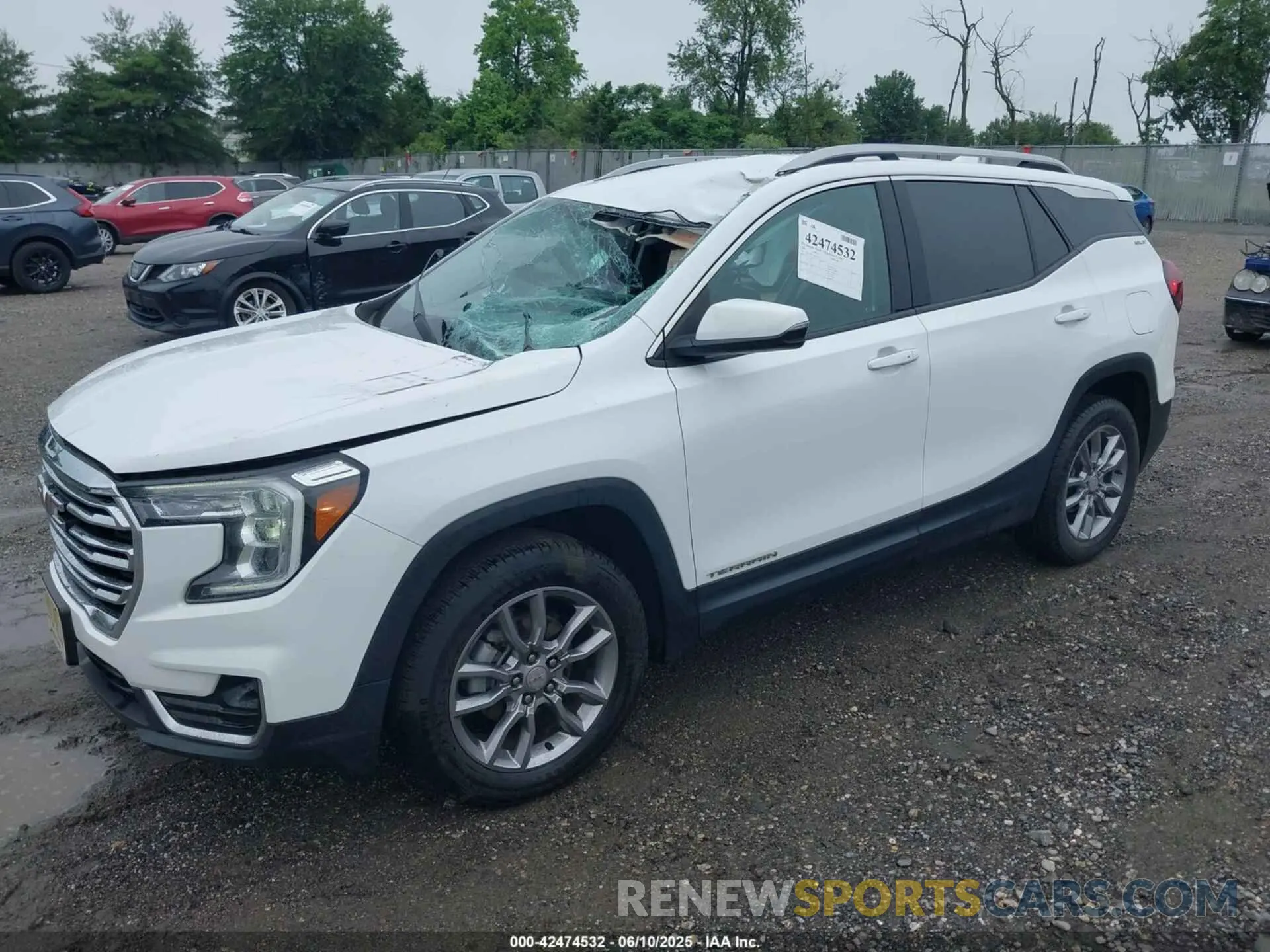 2 Photograph of a damaged car 3GKALVEV1NL164112 GMC TERRAIN 2022