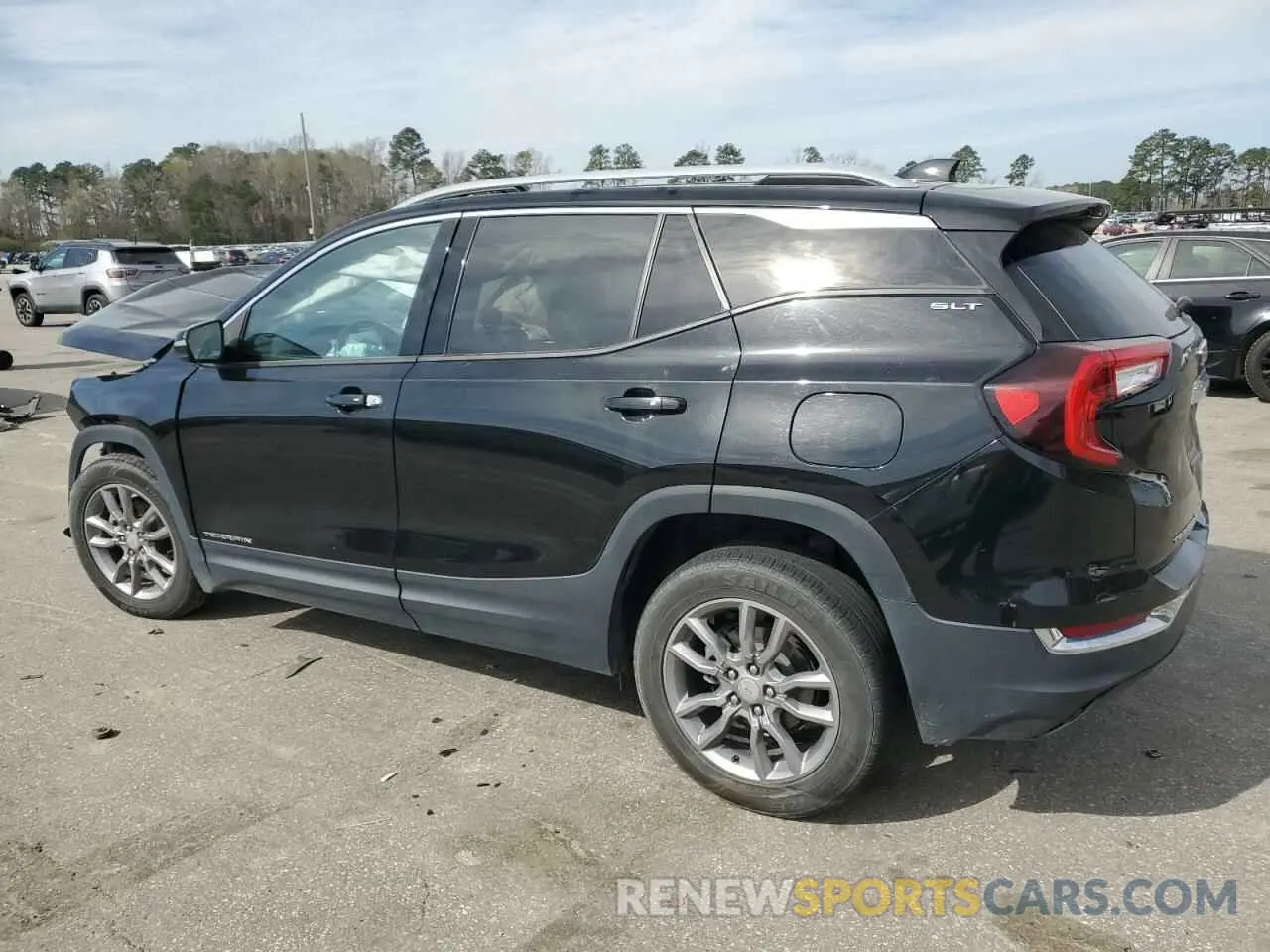 2 Photograph of a damaged car 3GKALVEV1NL179564 GMC TERRAIN 2022