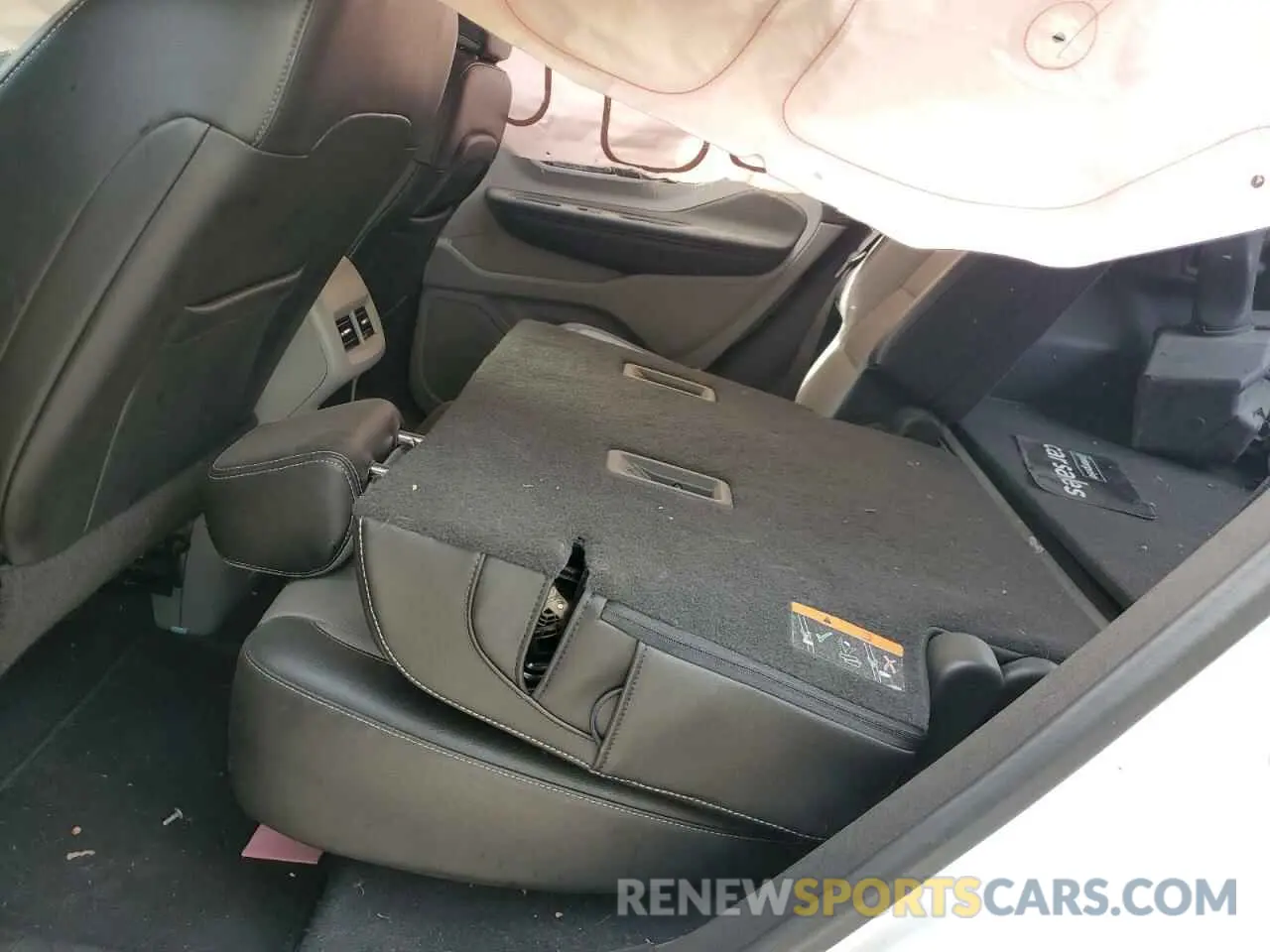 11 Photograph of a damaged car 3GKALVEV2NL101827 GMC TERRAIN 2022