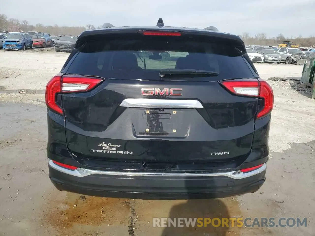 6 Photograph of a damaged car 3GKALVEV2NL111032 GMC TERRAIN 2022