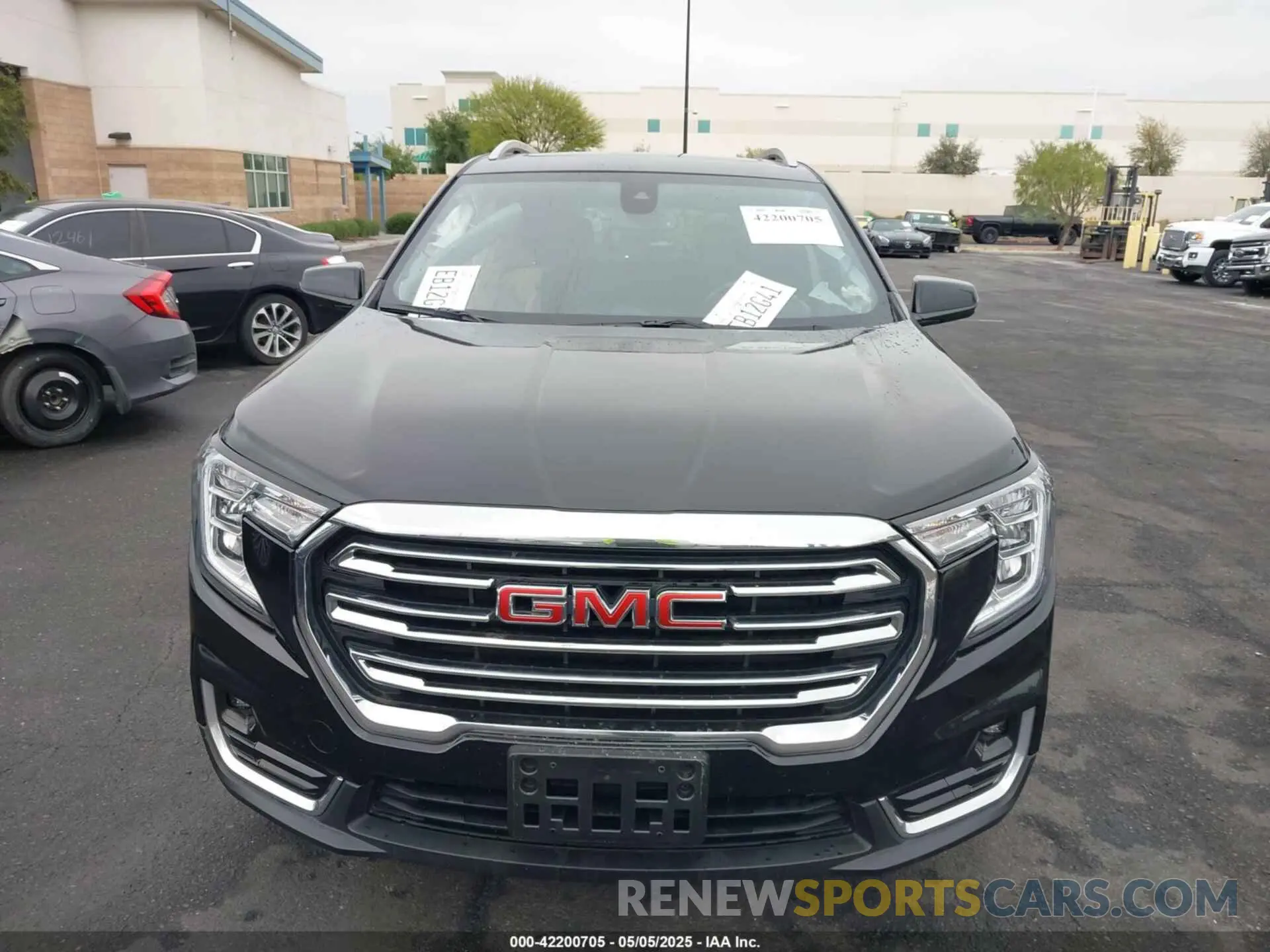 12 Photograph of a damaged car 3GKALVEV3NL164323 GMC TERRAIN 2022