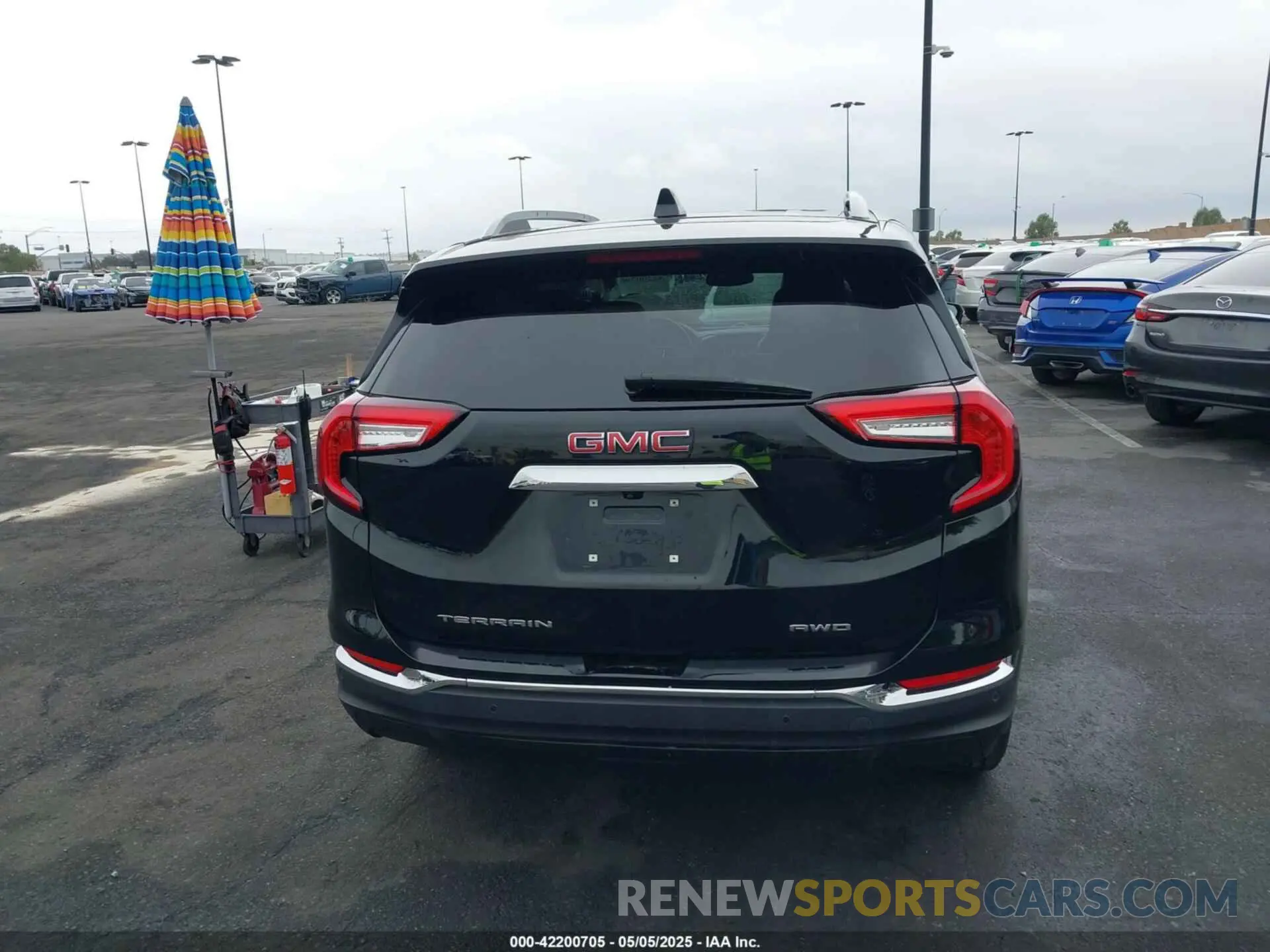 16 Photograph of a damaged car 3GKALVEV3NL164323 GMC TERRAIN 2022