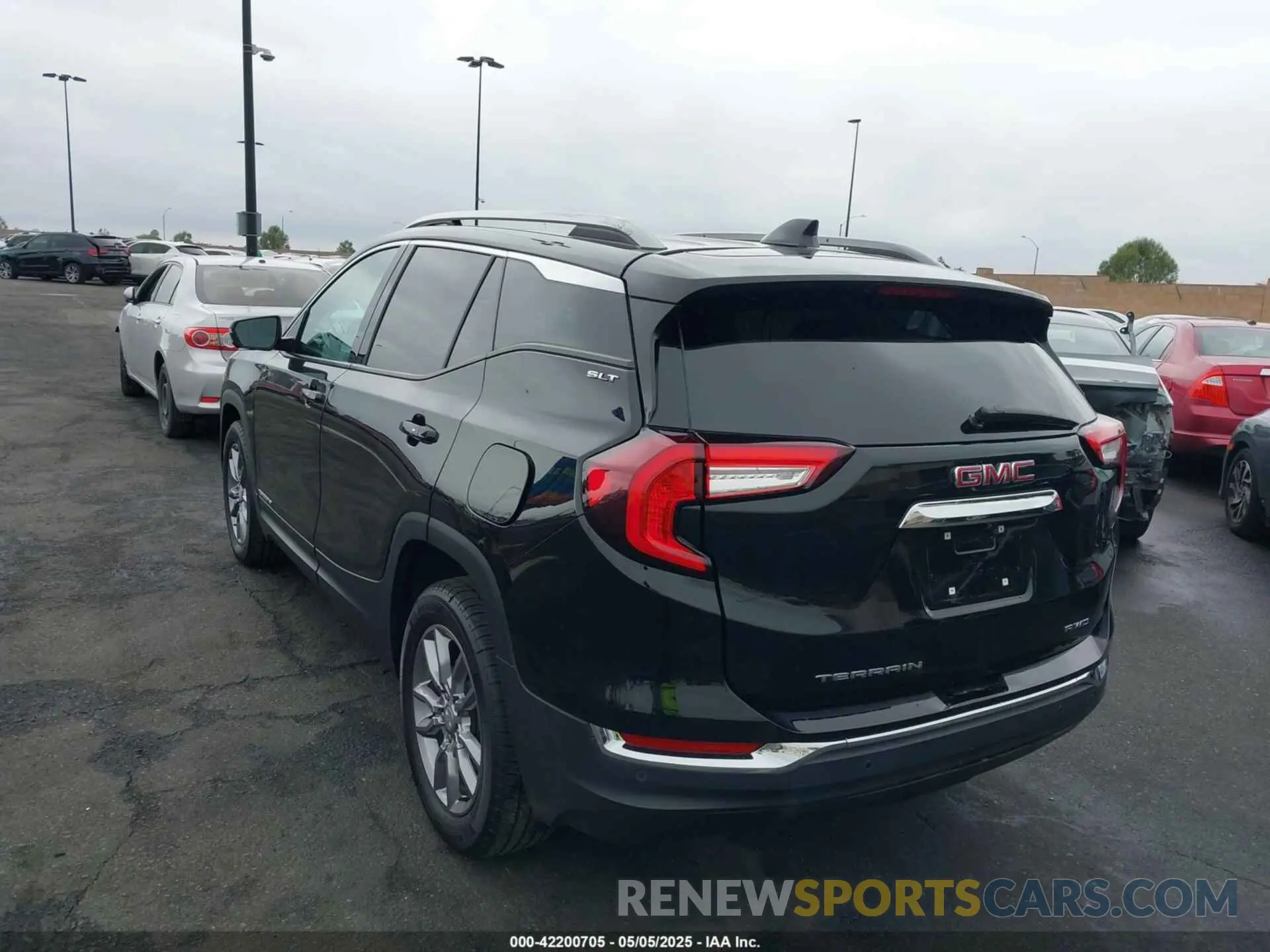 3 Photograph of a damaged car 3GKALVEV3NL164323 GMC TERRAIN 2022
