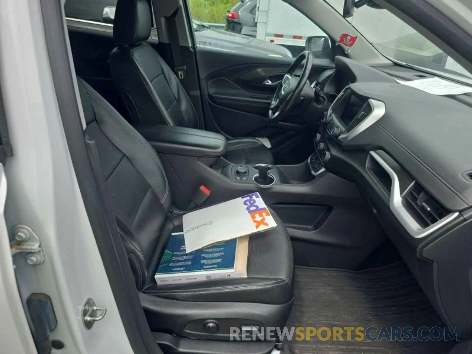 1 Photograph of a damaged car 3GKALVEV3NL232412 GMC TERRAIN 2022