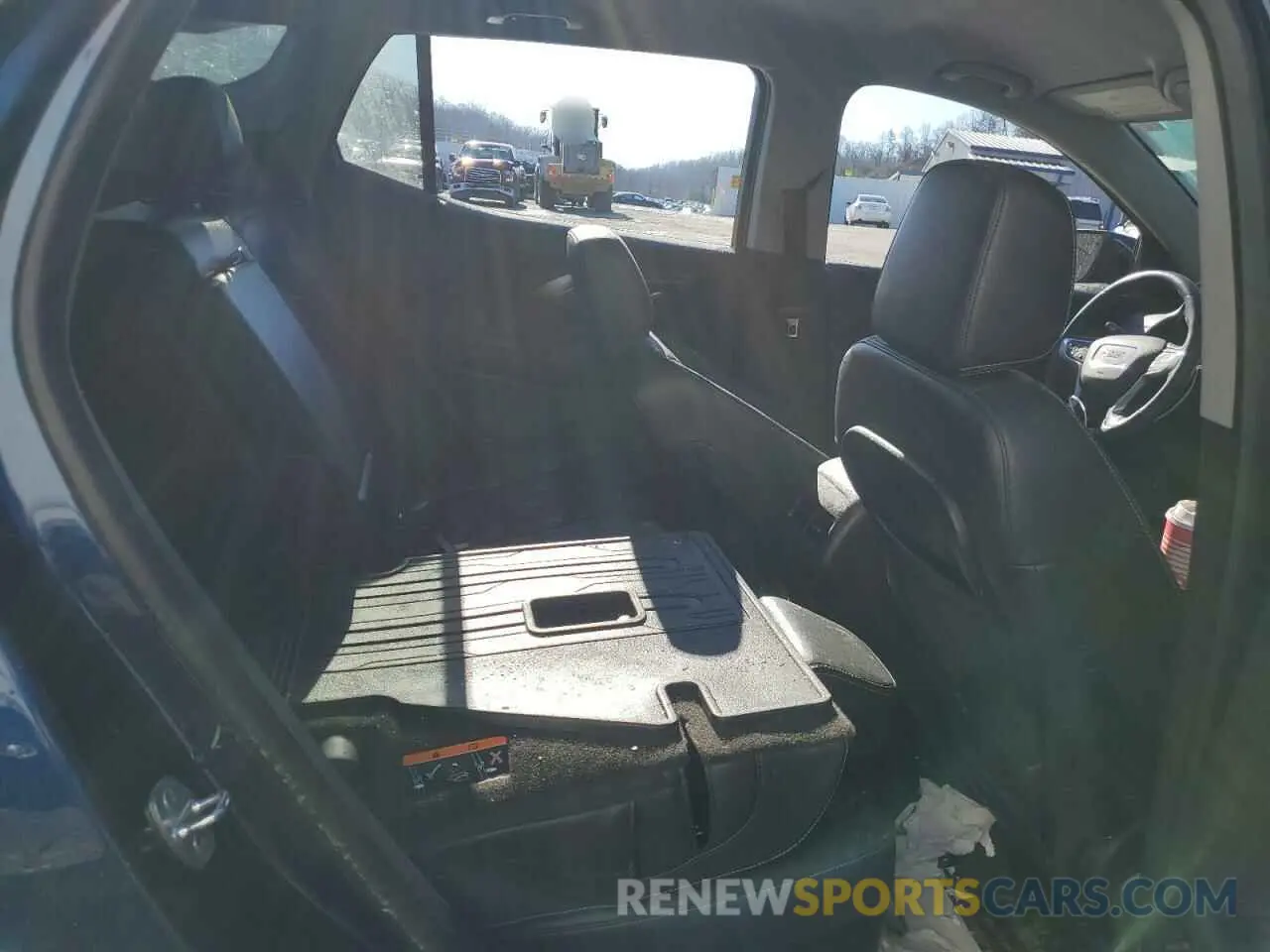 11 Photograph of a damaged car 3GKALVEV3NL241417 GMC TERRAIN 2022