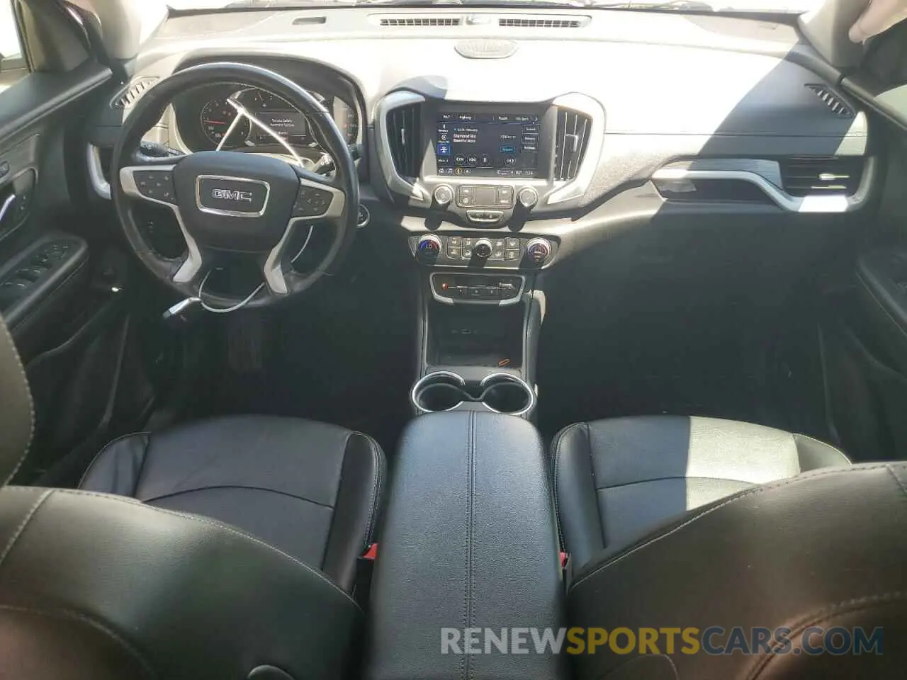 8 Photograph of a damaged car 3GKALVEV4NL133811 GMC TERRAIN 2022