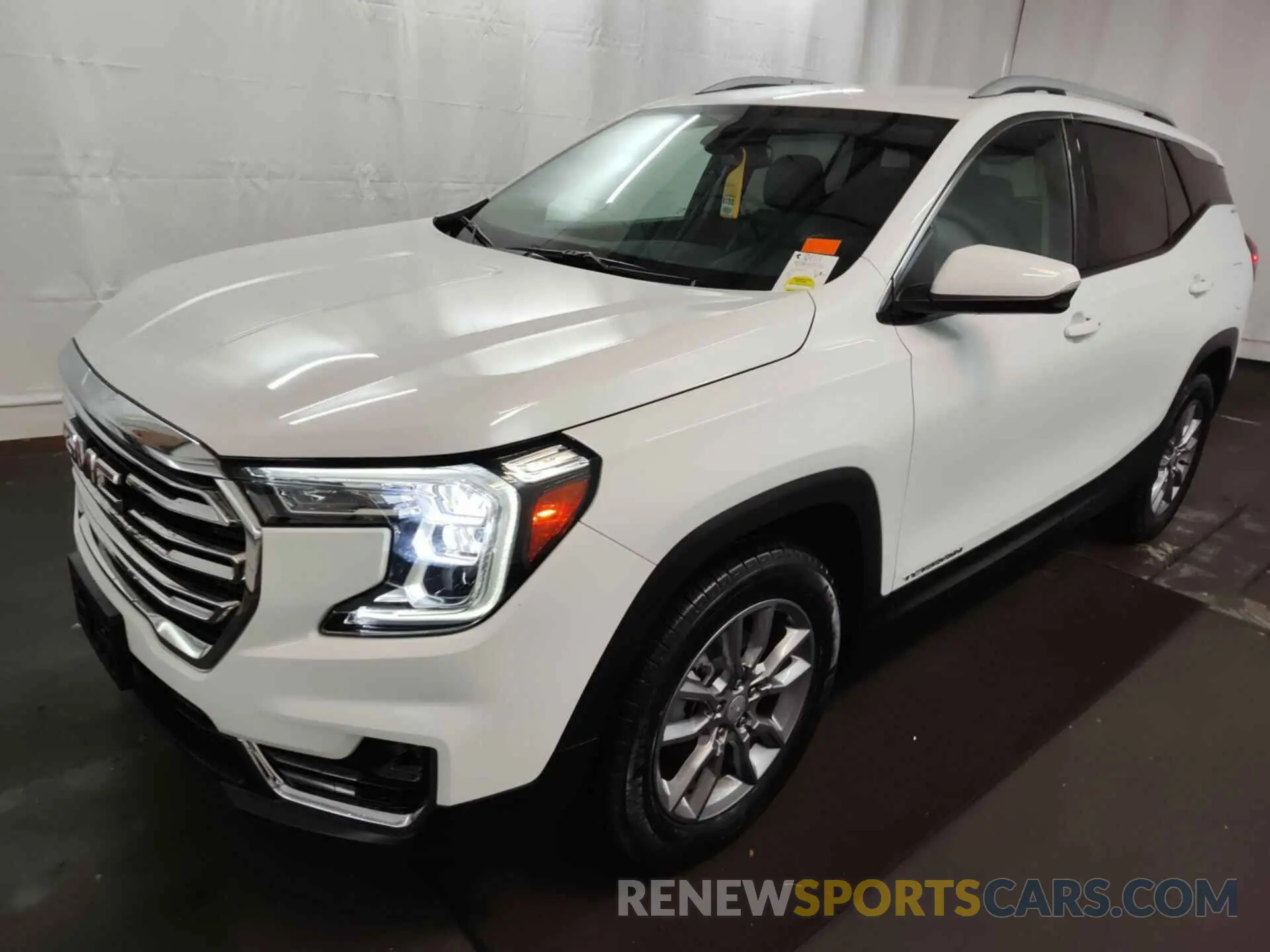 17 Photograph of a damaged car 3GKALVEV4NL142475 GMC TERRAIN 2022