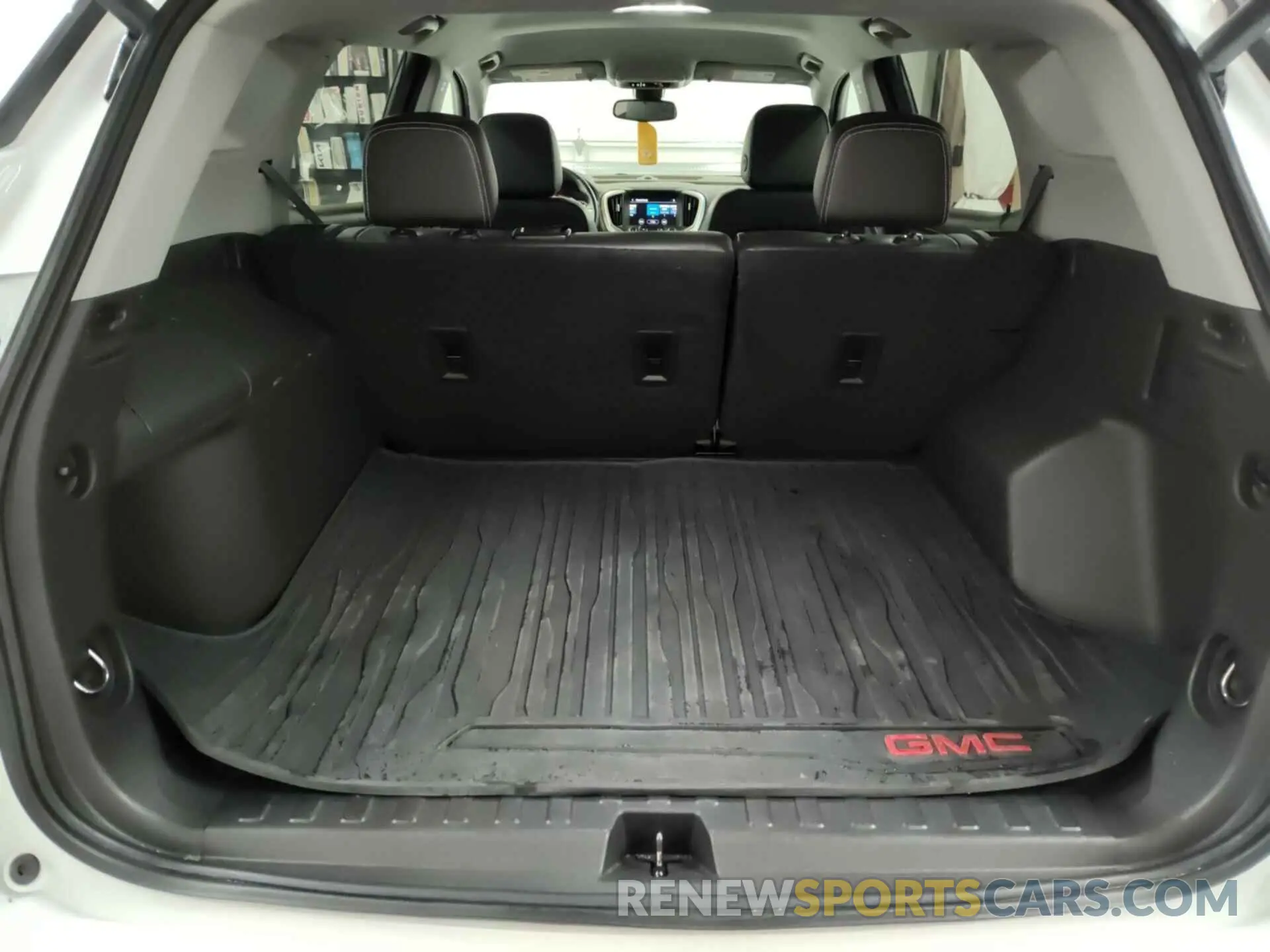 7 Photograph of a damaged car 3GKALVEV4NL142475 GMC TERRAIN 2022