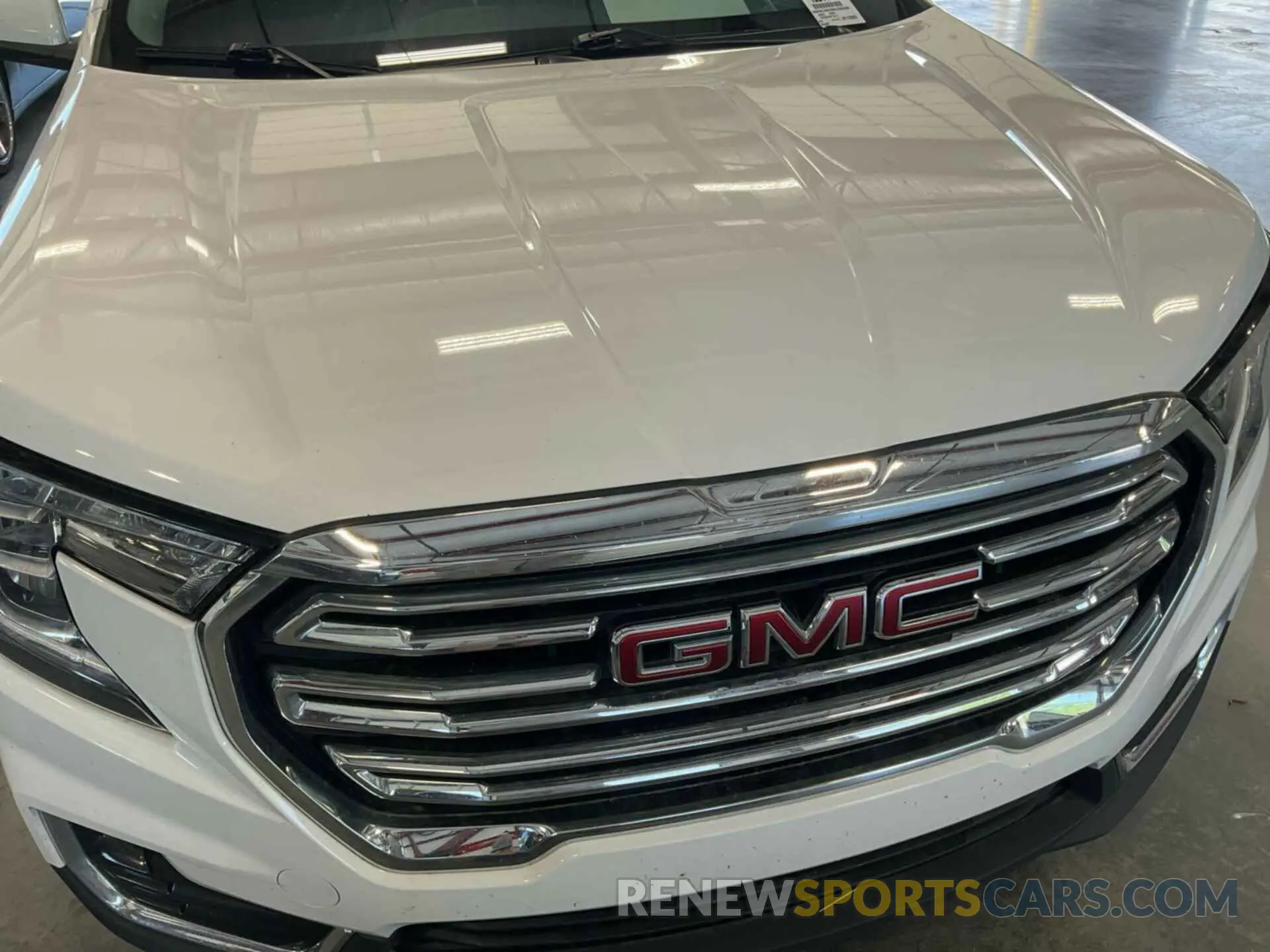 10 Photograph of a damaged car 3GKALVEV4NL232242 GMC TERRAIN 2022