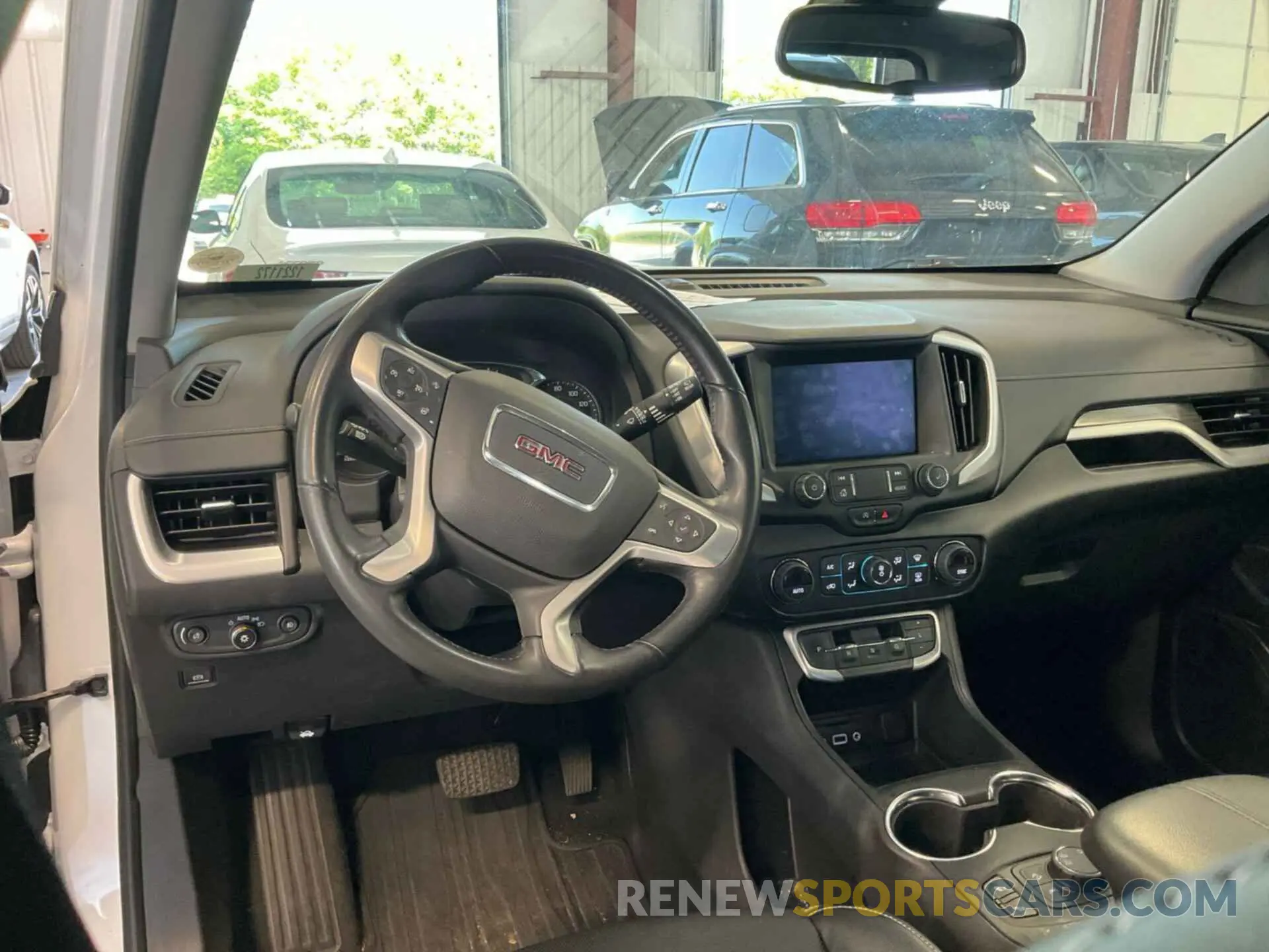 24 Photograph of a damaged car 3GKALVEV4NL232242 GMC TERRAIN 2022