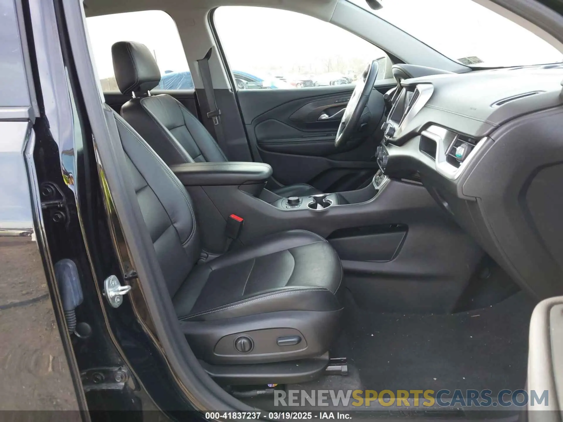 5 Photograph of a damaged car 3GKALVEV4NL287760 GMC TERRAIN 2022