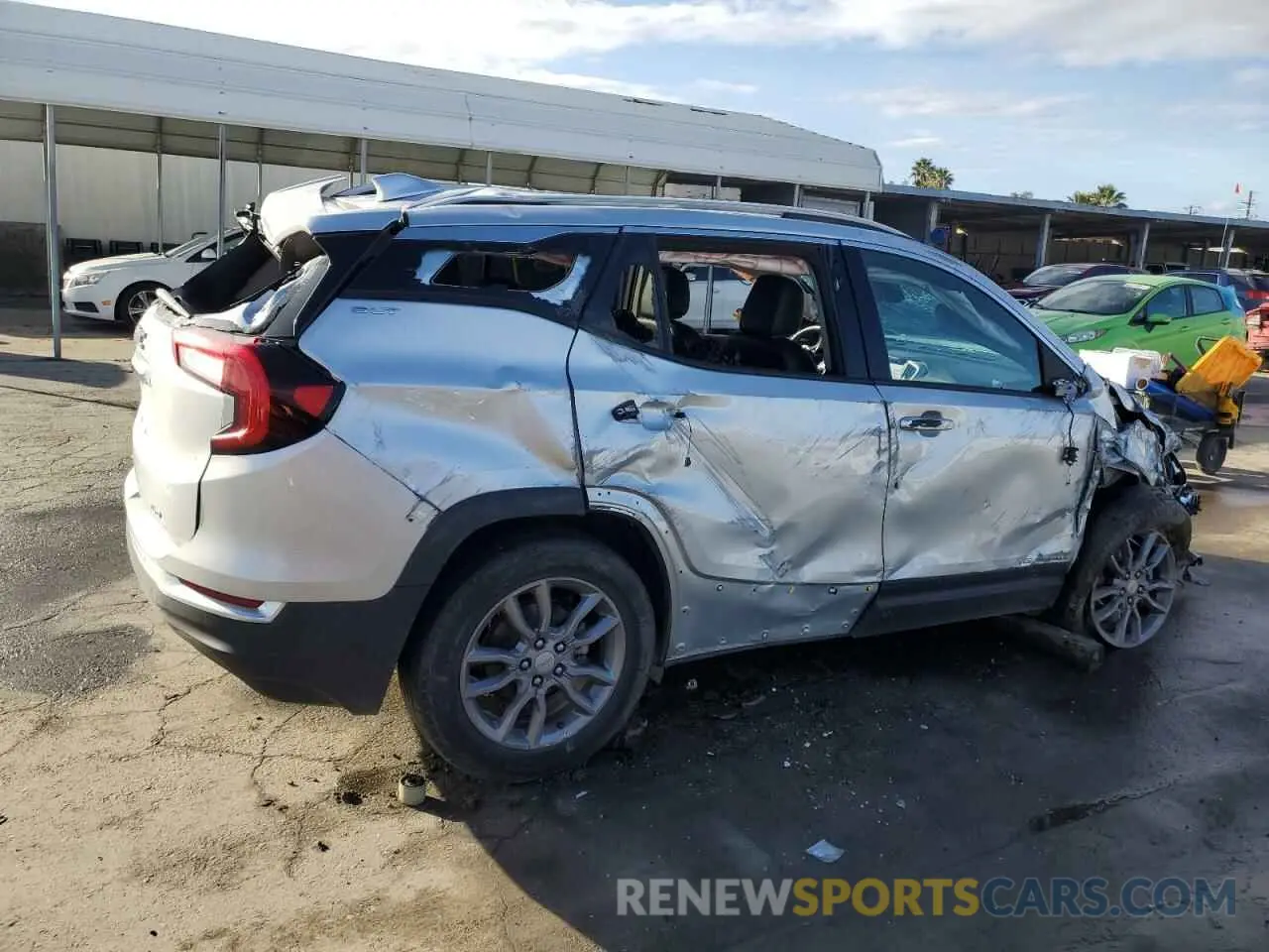 3 Photograph of a damaged car 3GKALVEV5NL154117 GMC TERRAIN 2022